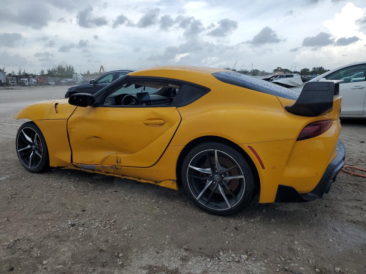 2022 Toyota Supra Base   Yellow vin: WZ1DB0C06NW046509