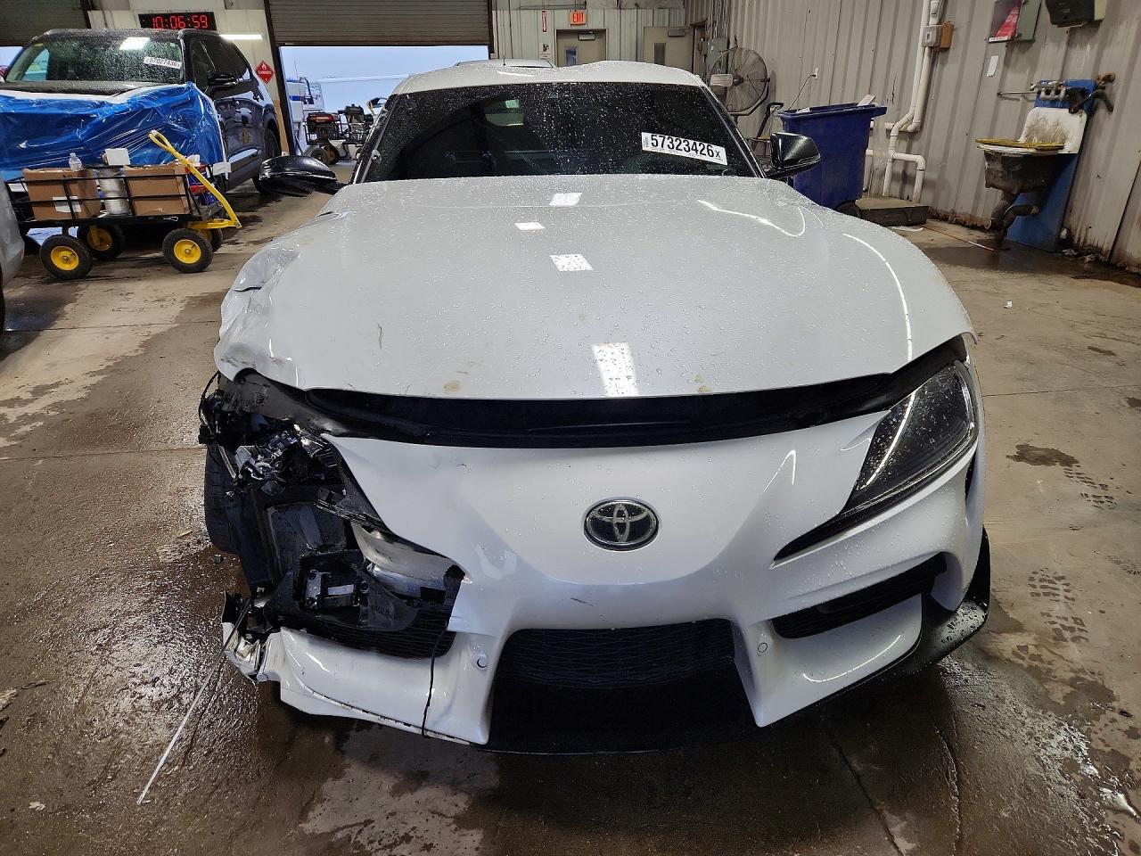 2021 Toyota Gr Supra 3.0 Premium White vin: WZ1DB0C0XMW042199