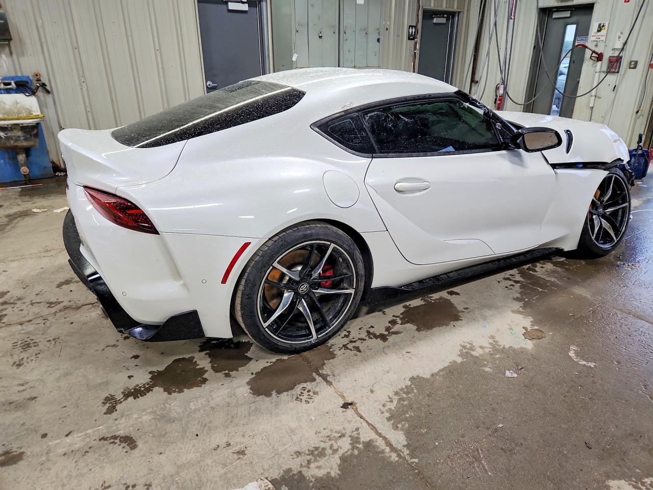 2021 Toyota Gr Supra 3.0 Premium White vin: WZ1DB0C0XMW042199