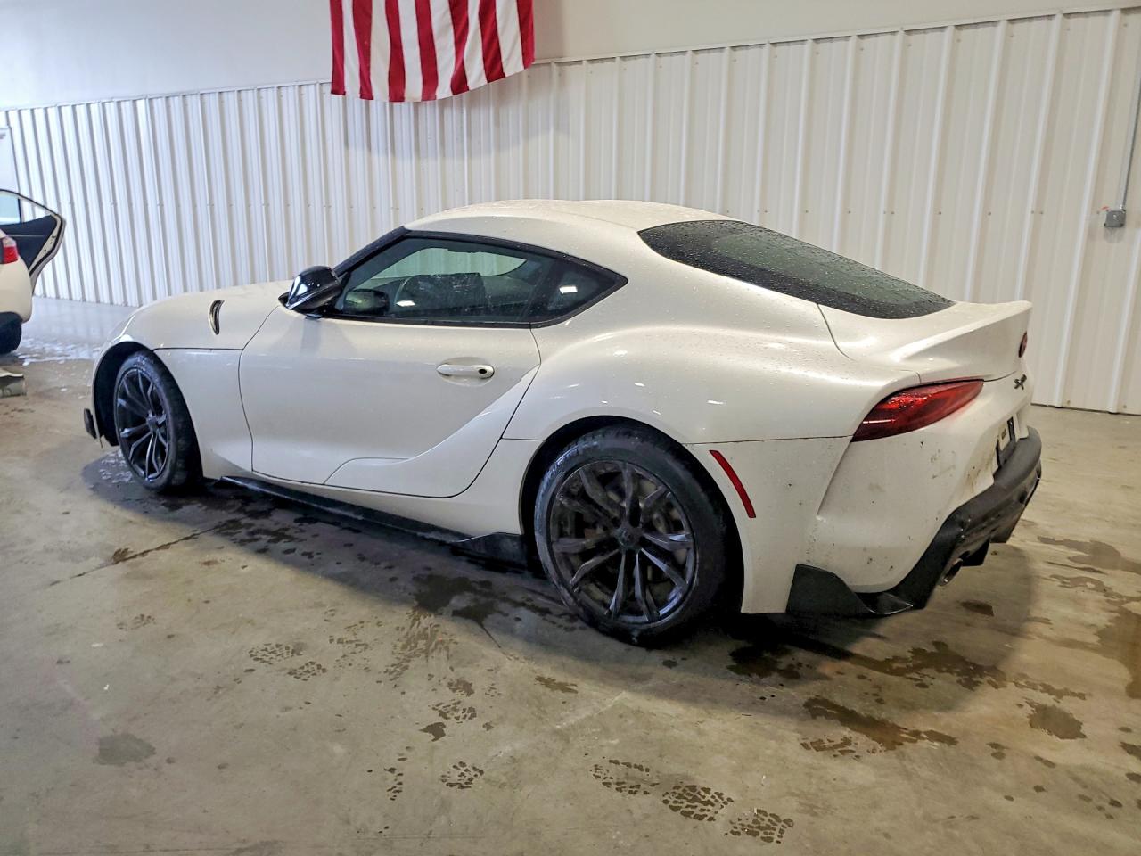 2021 Toyota Gr Supra 2.0 White vin: WZ1DB2C02MW044315