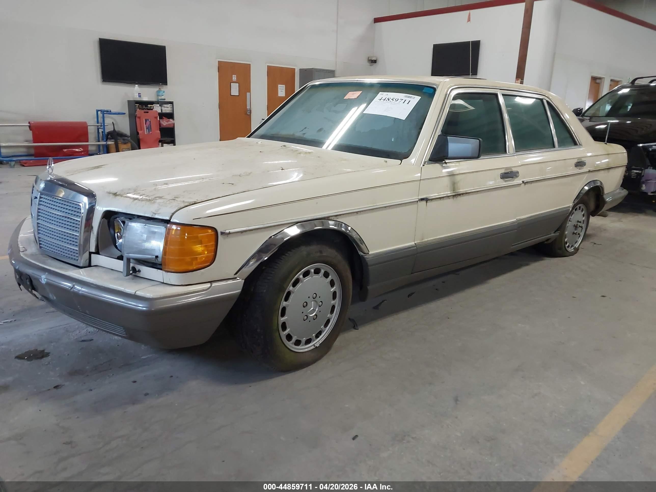 1986 Mercedes-benz 560 Sel Cream vin: WdbCA39D4GA201534