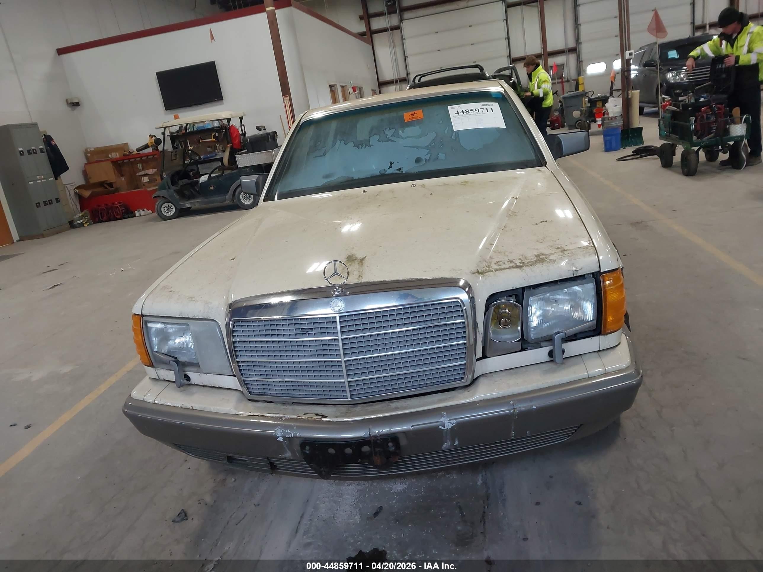 1986 Mercedes-benz 560 Sel Cream vin: WdbCA39D4GA201534
