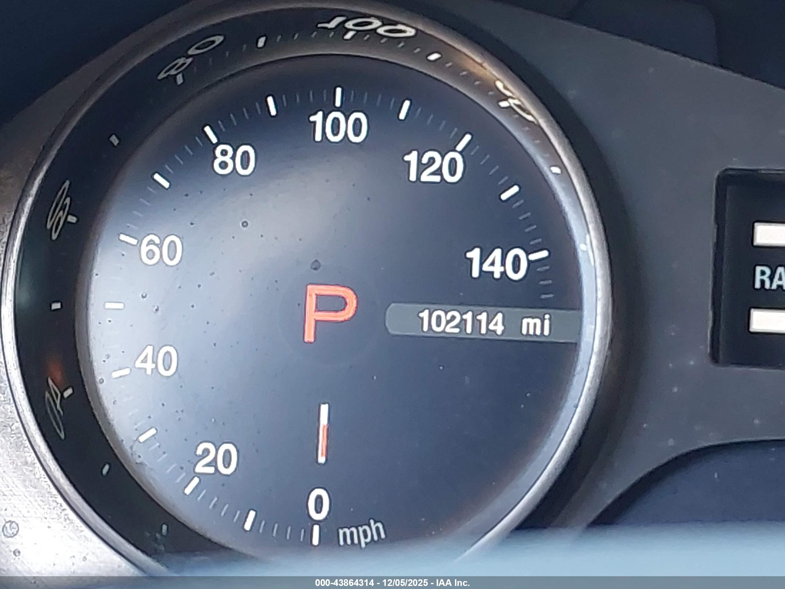2012 Fisker Karma Ecochic Серебряный vin: YH4K16AA4CA000197