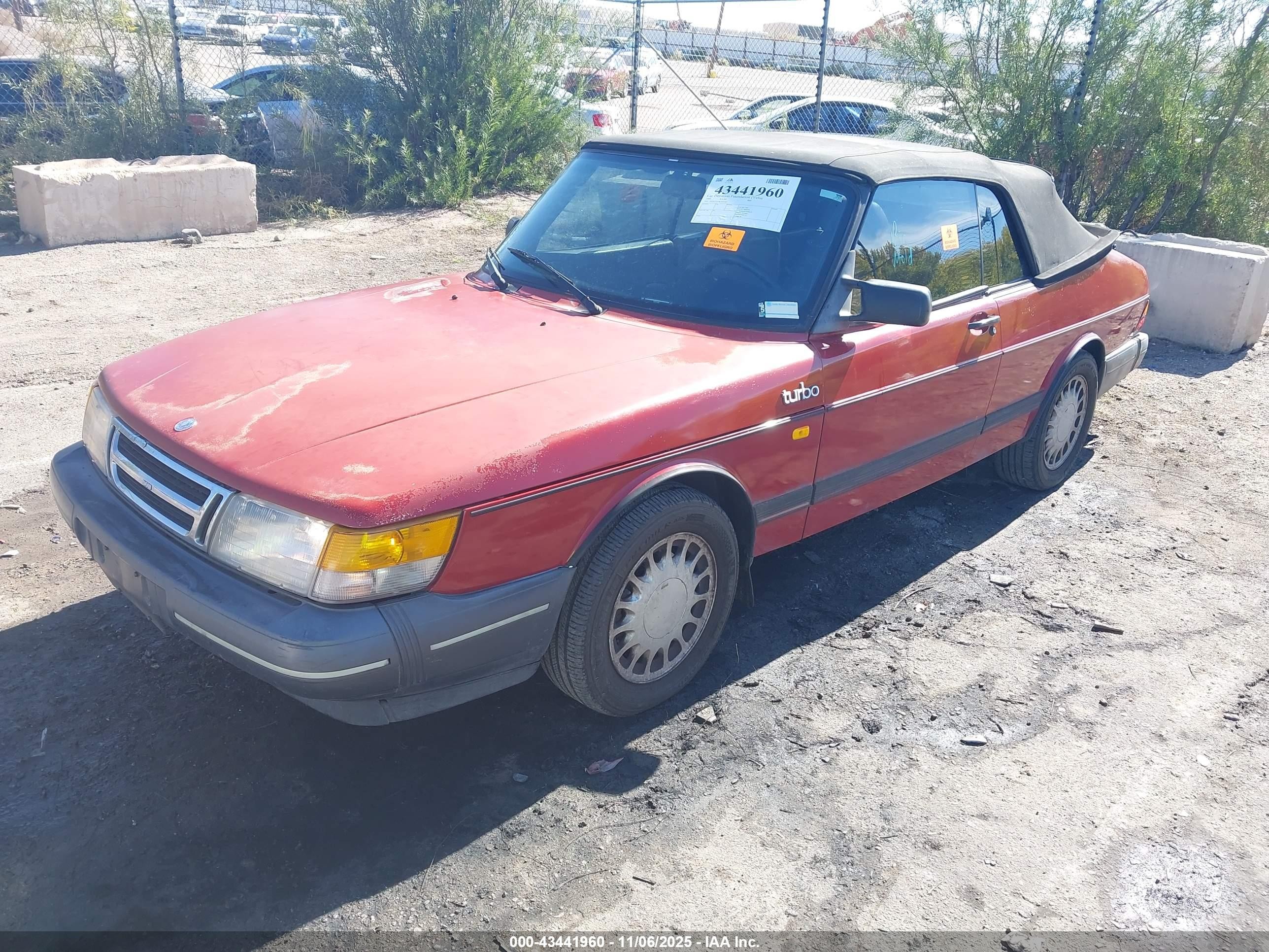 1989 Saab 900   Красный vin: YS3AT75L8K7024587