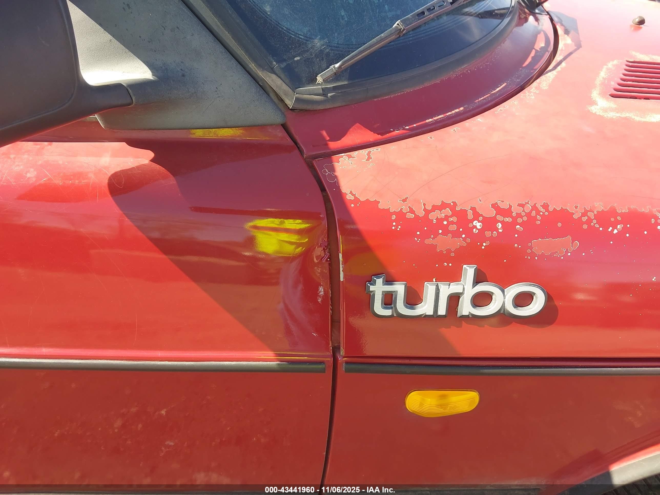 1989 Saab 900   Красный vin: YS3AT75L8K7024587