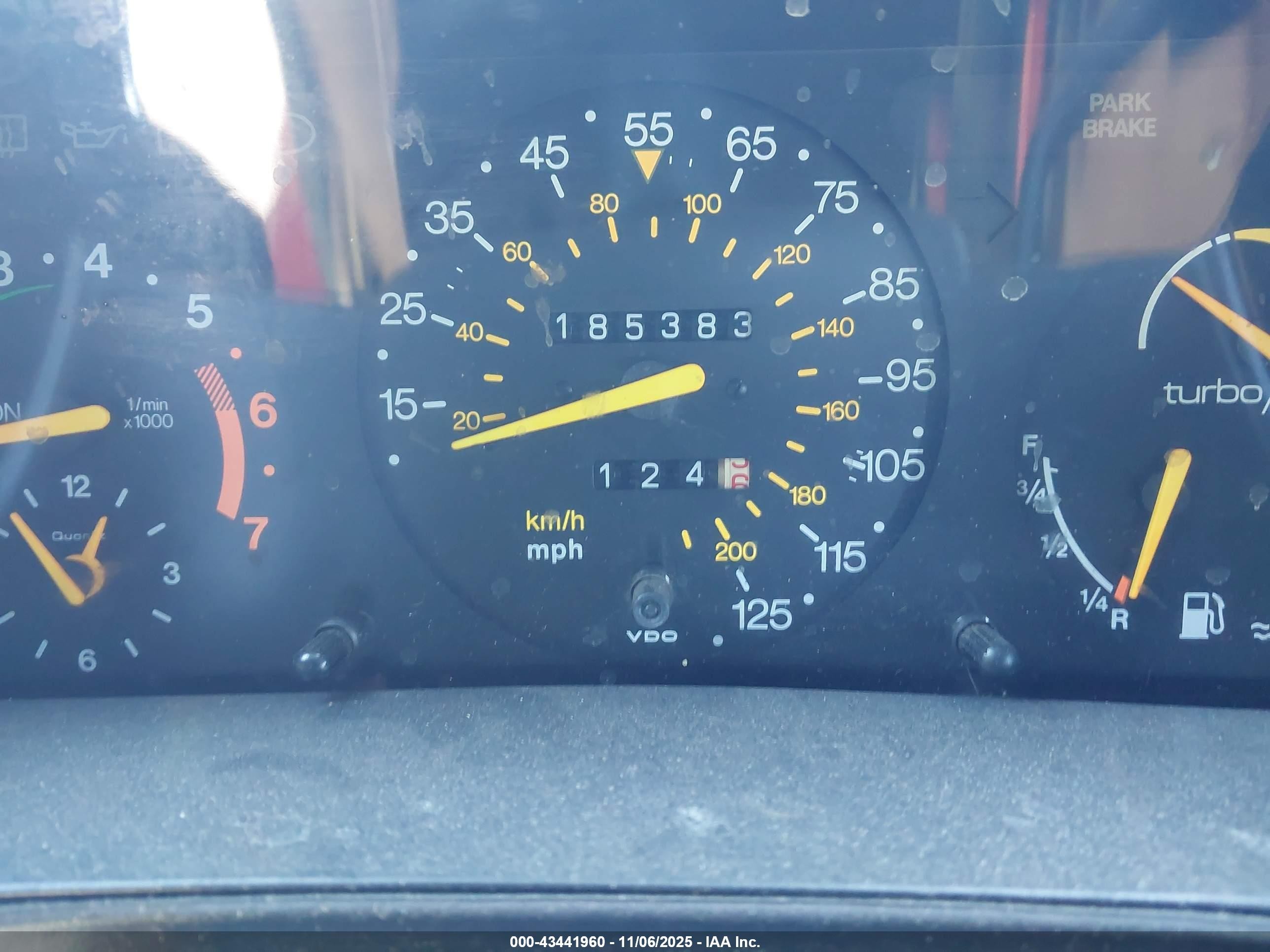 1989 Saab 900   Красный vin: YS3AT75L8K7024587