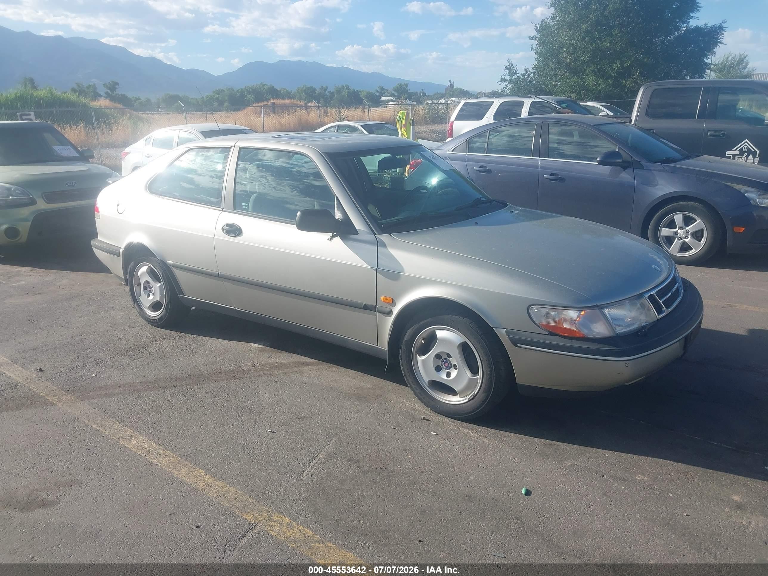 1997 Saab 900 S Silver vin: YS3DD38B3V2042888