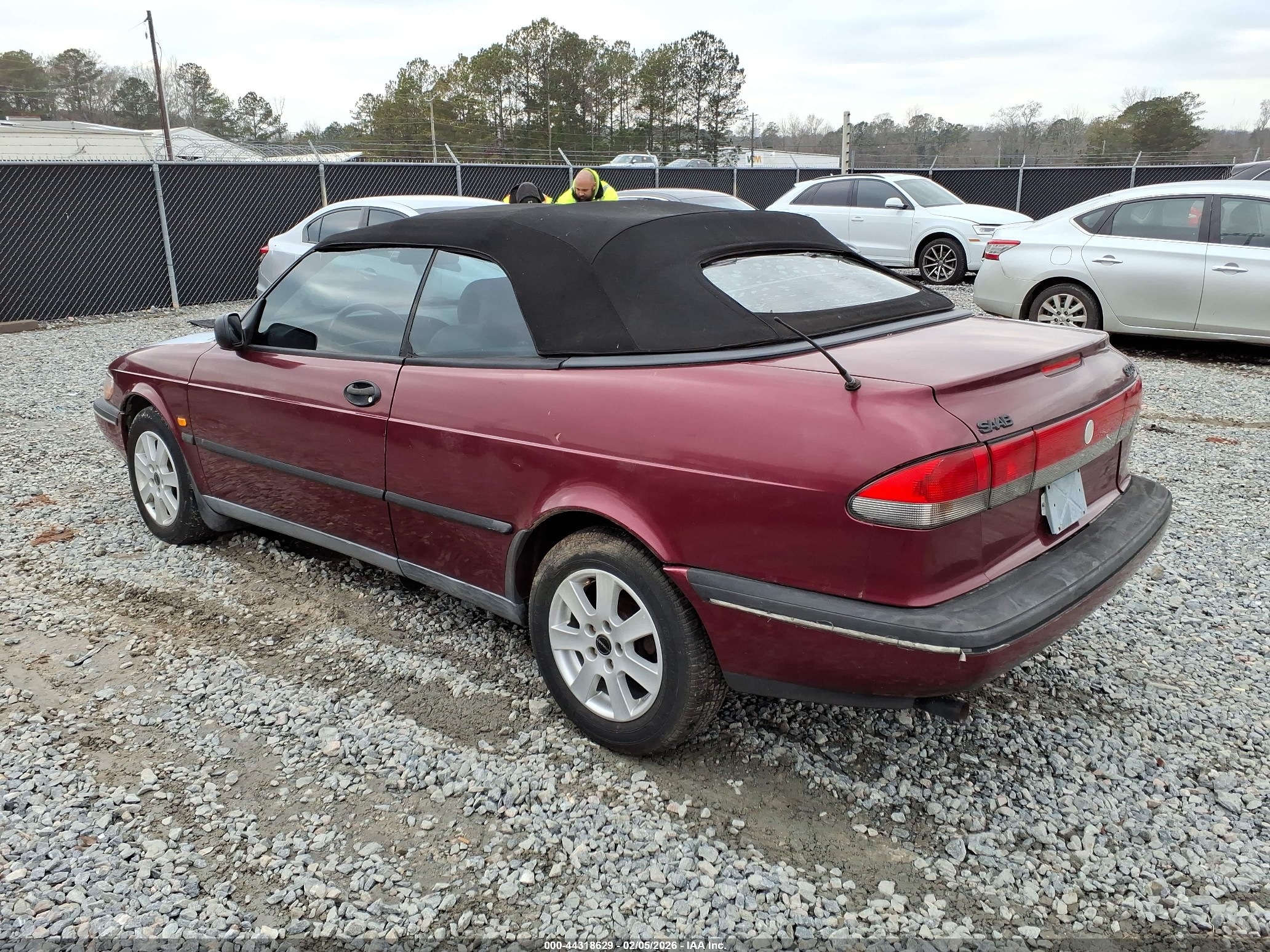 1996 Saab 900 S Red vin: YS3DD75B5T7004137