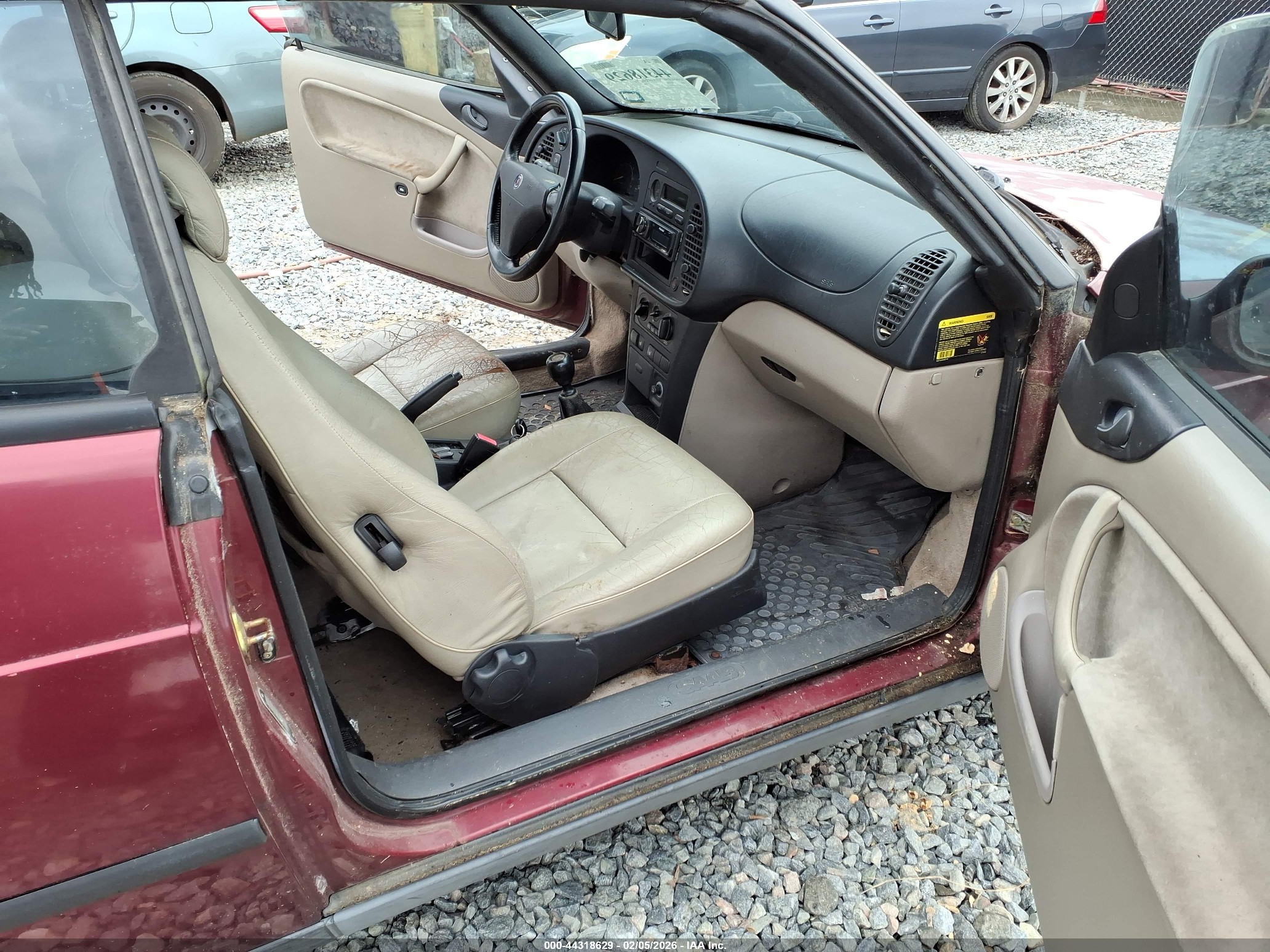 1996 Saab 900 S Red vin: YS3DD75B5T7004137