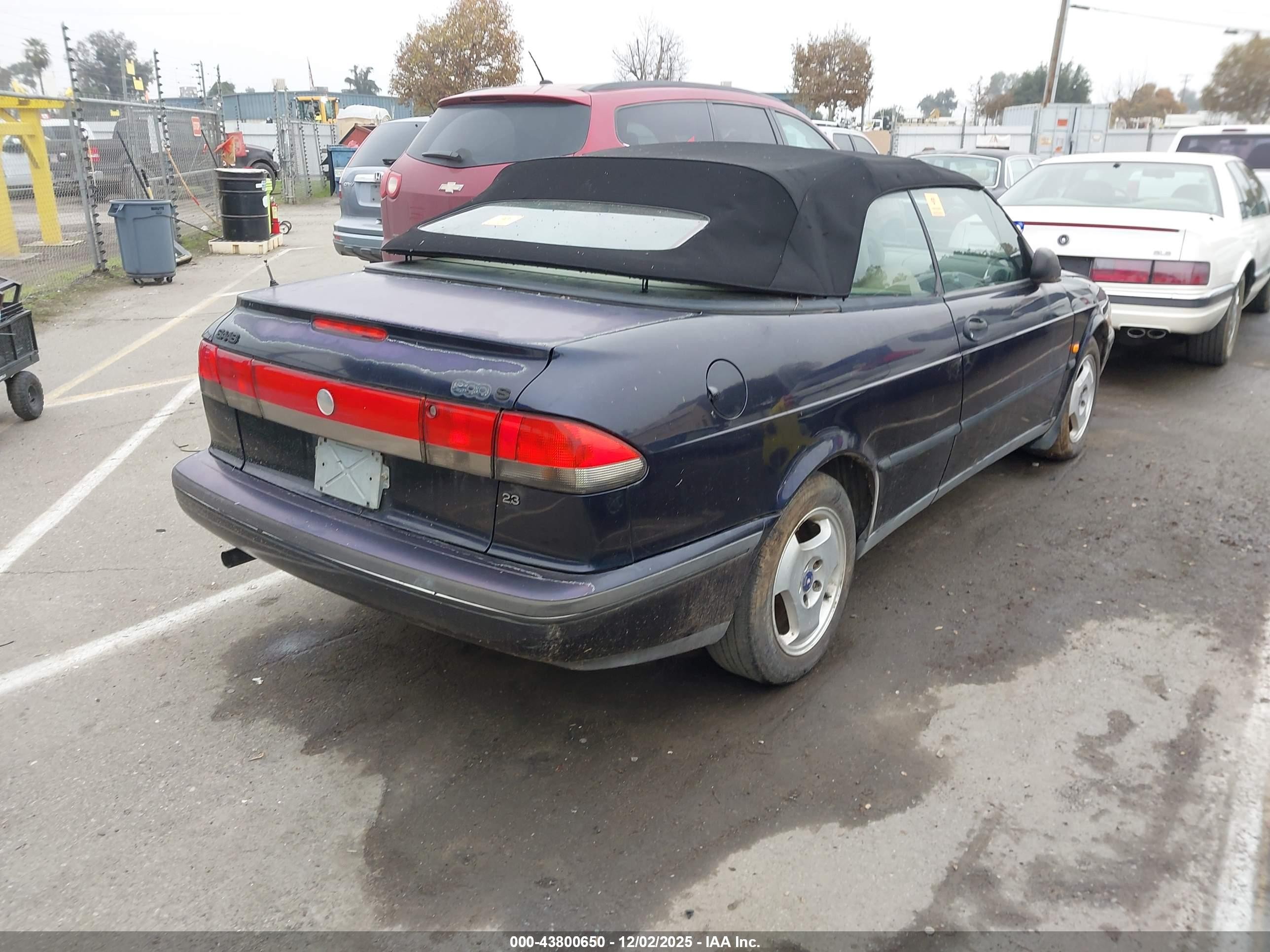 1998 Saab 900 S Dark Blue vin: YS3DD75B7W7004063