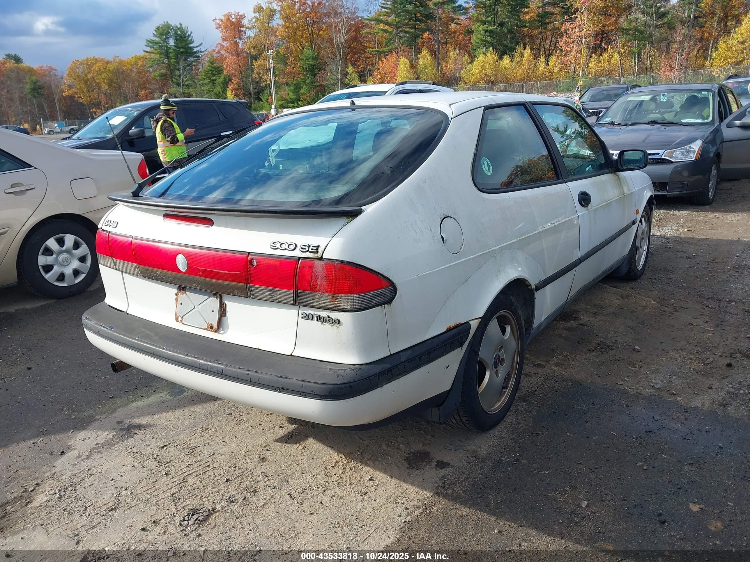 1997 Saab 900 Se White vin: YS3DF35N5V2015524