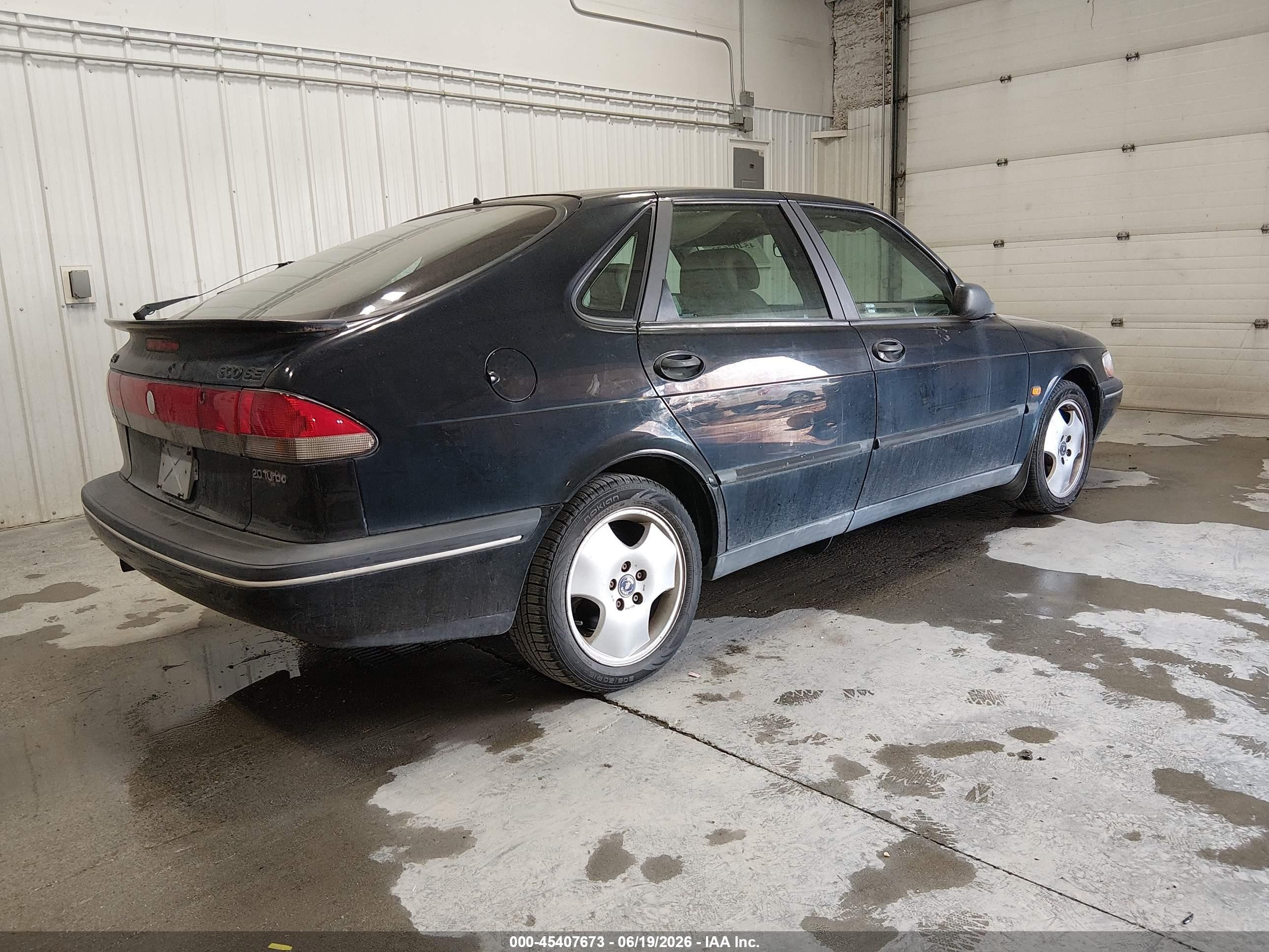 1997 Saab 900 Se Черный vin: YS3DF55N8V2001483