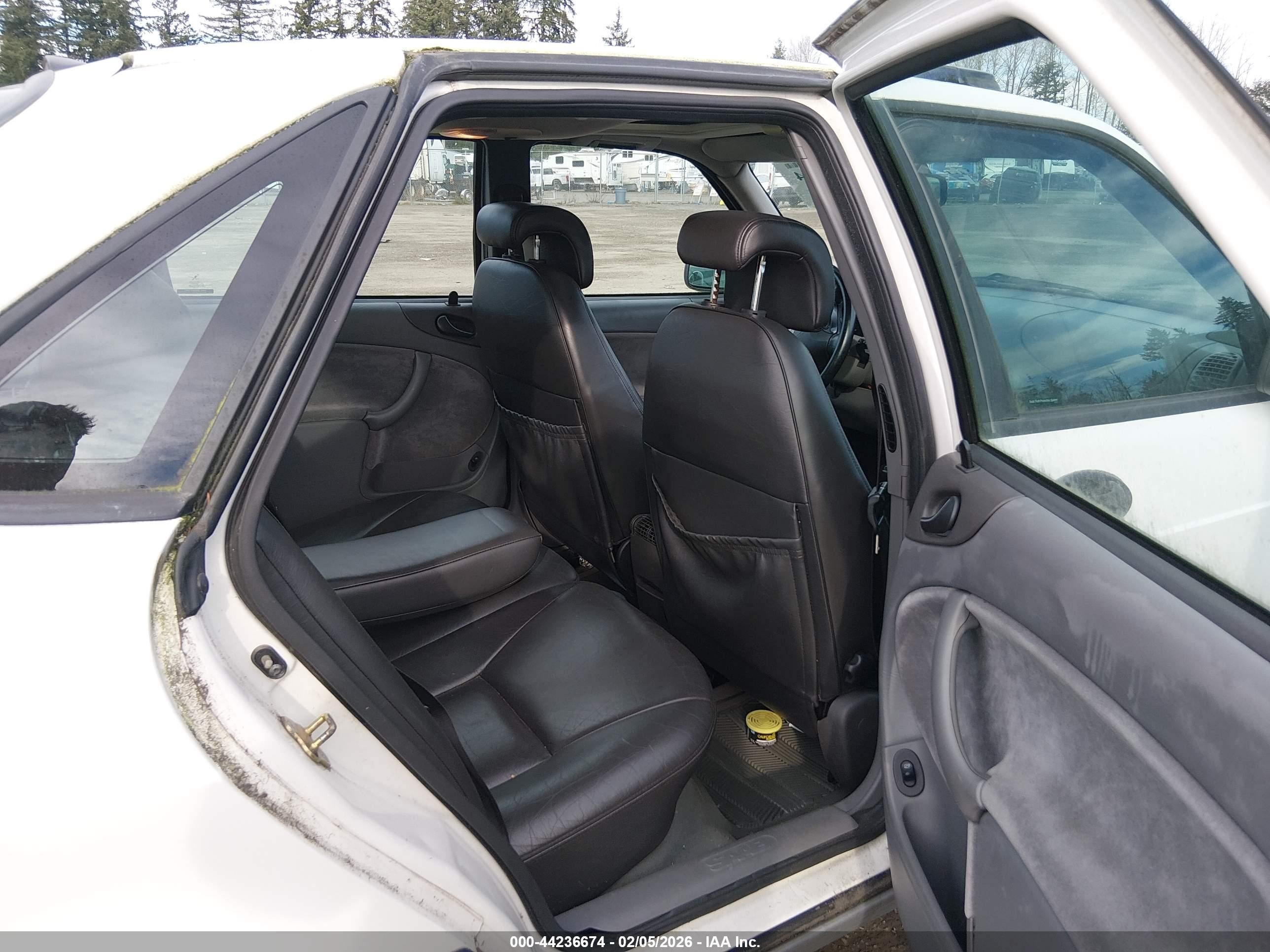 1999 Saab 9-3 Se White vin: YS3DF58N6X2007698