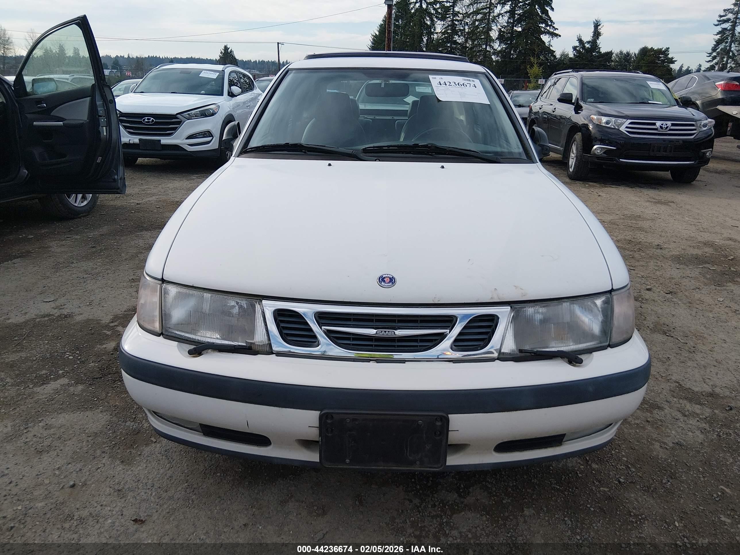 1999 Saab 9-3 Se White vin: YS3DF58N6X2007698