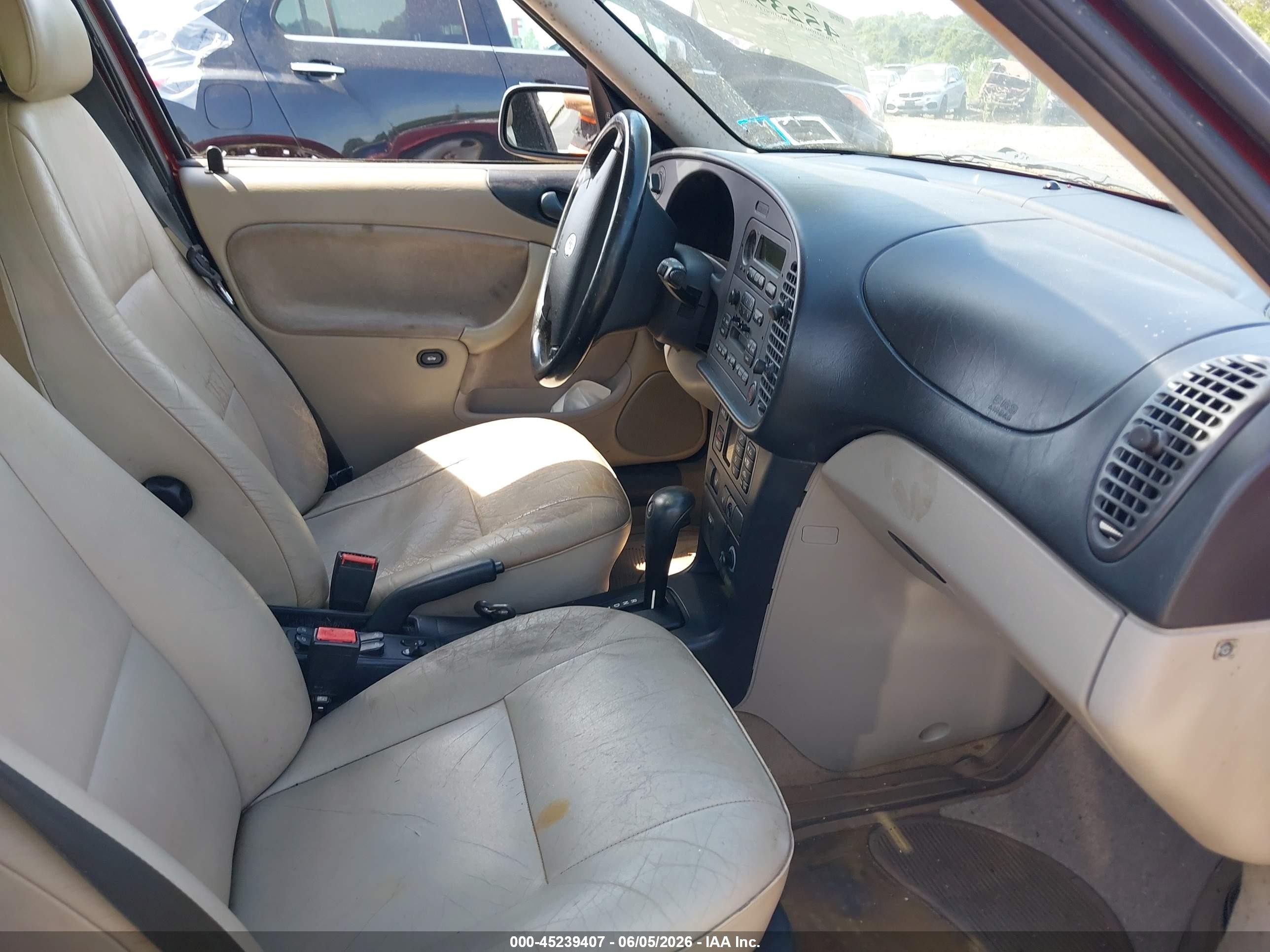 1998 Saab 900 Se Красный vin: YS3DF58NXW2016466