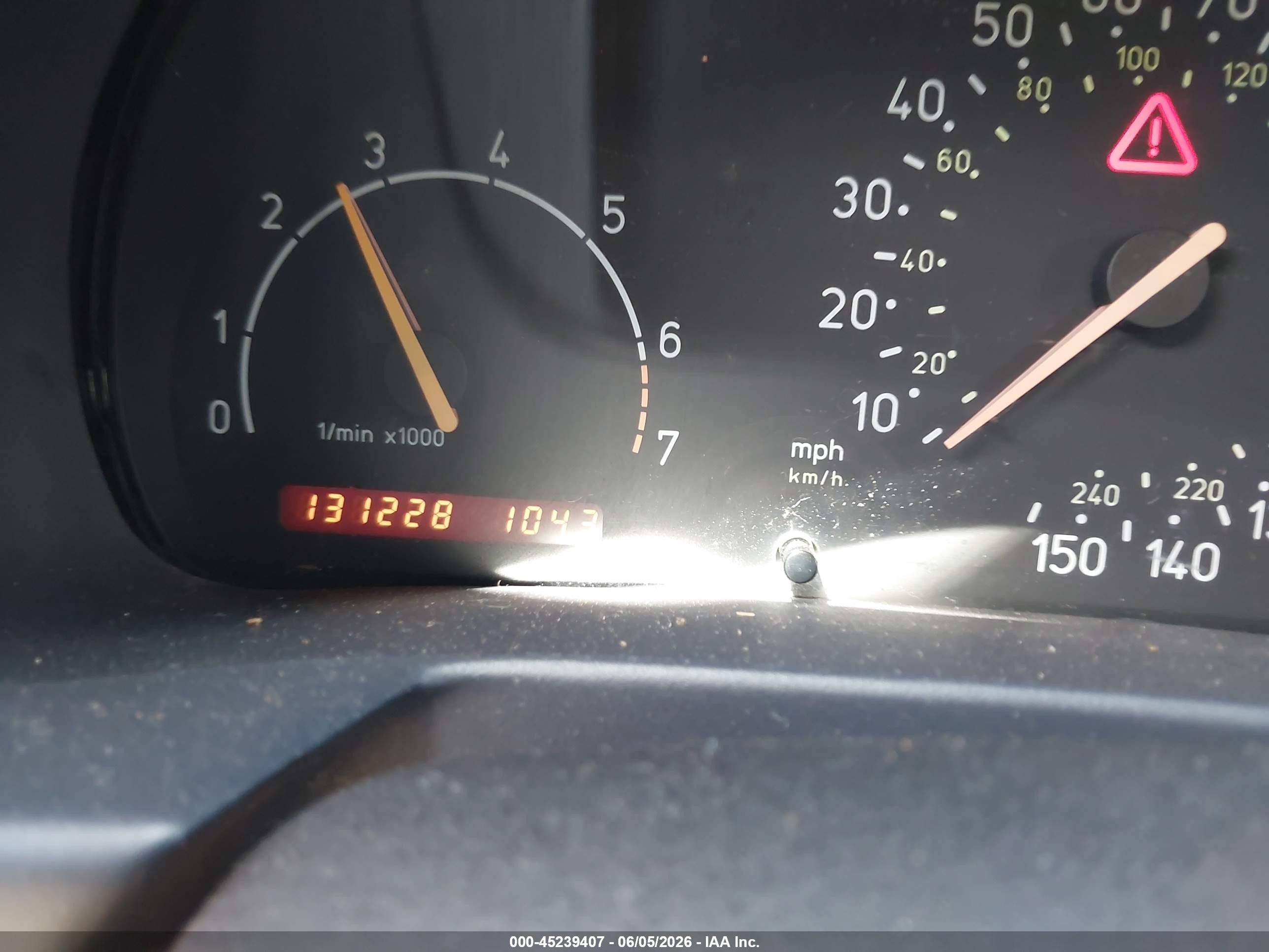 1998 Saab 900 Se Красный vin: YS3DF58NXW2016466
