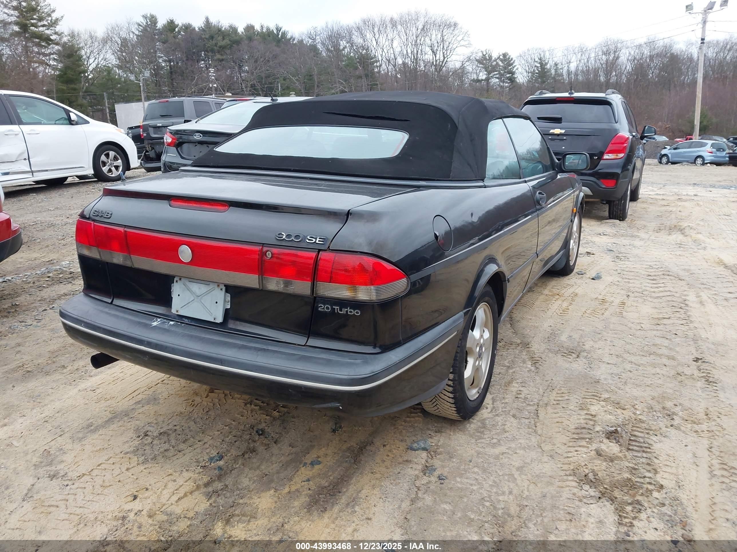 1997 Saab 900 Se Черный vin: YS3DF75N6V7010262