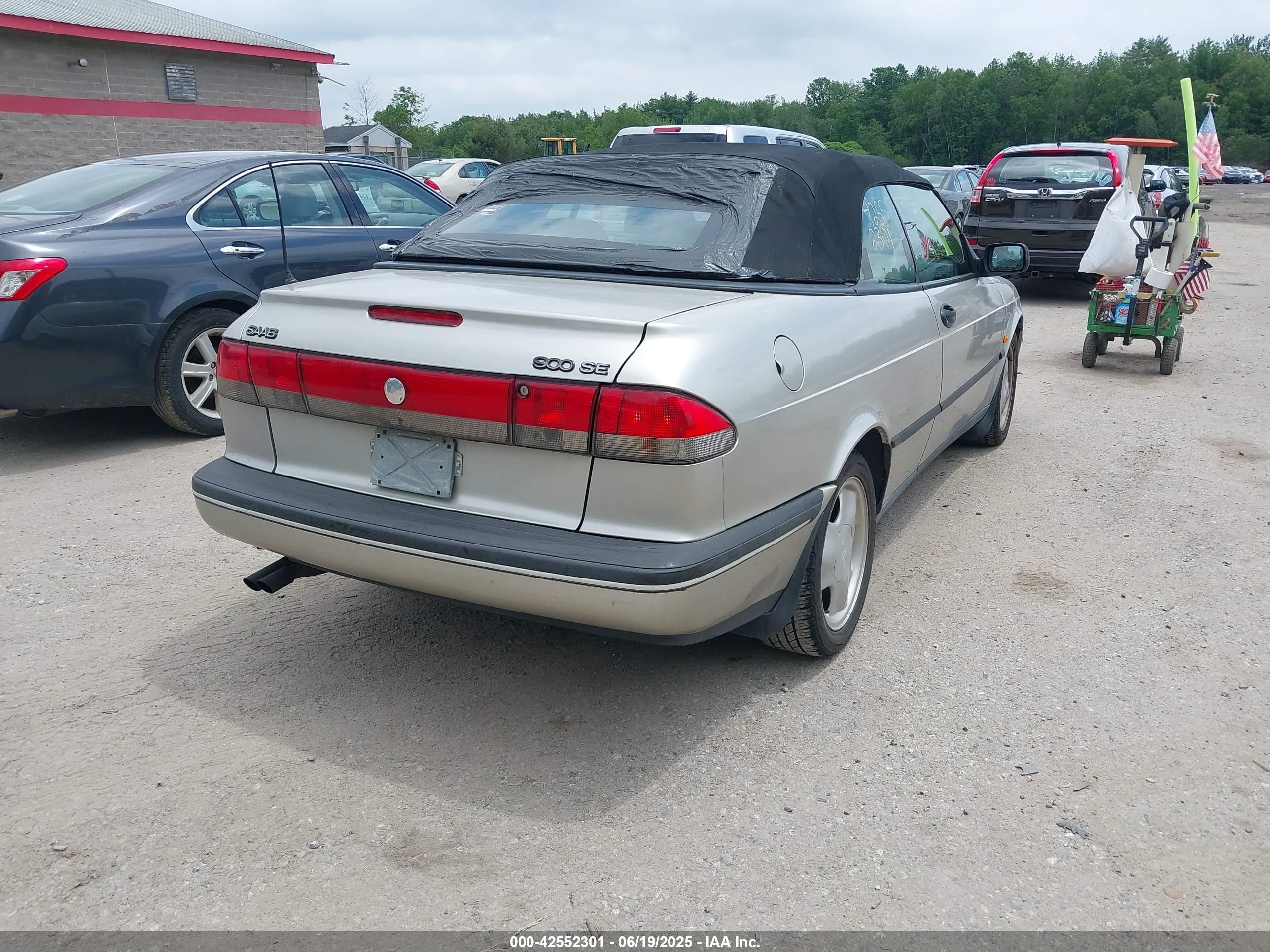 1996 Saab 900 Se Silver vin: YS3DF78V3T7001155
