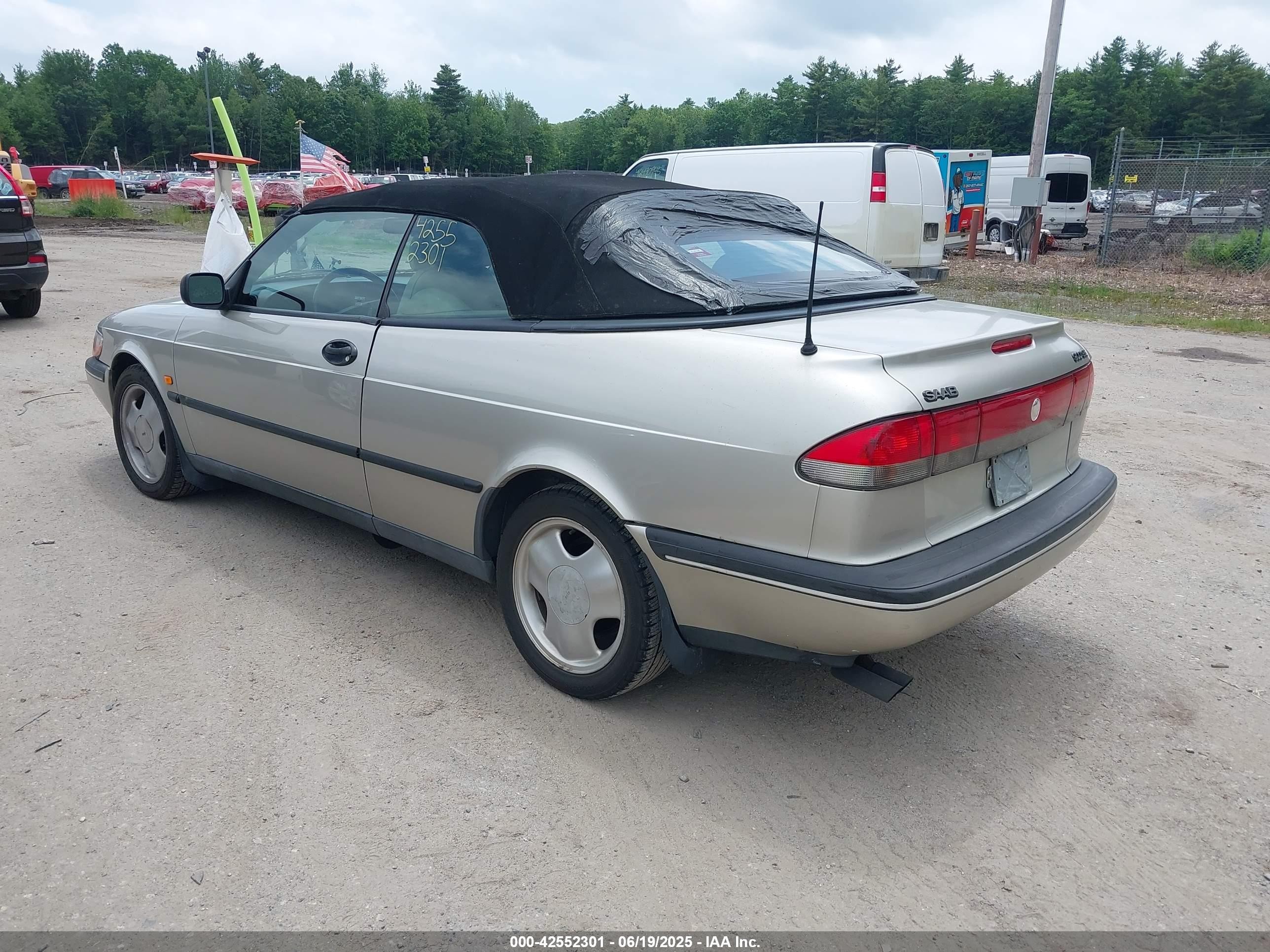 1996 Saab 900 Se Silver vin: YS3DF78V3T7001155