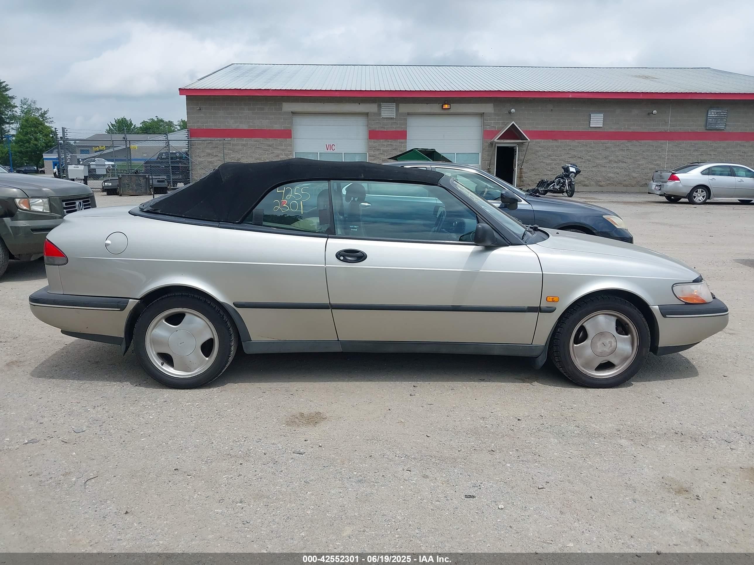 1996 Saab 900 Se Silver vin: YS3DF78V3T7001155