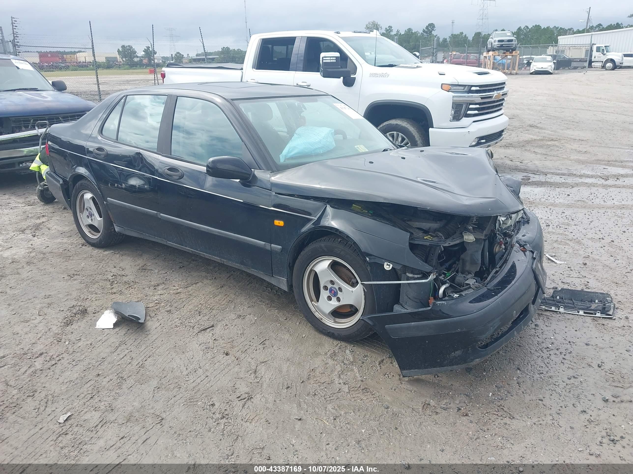 1999 Saab 9-5   Black vin: YS3ED48E5X3003737