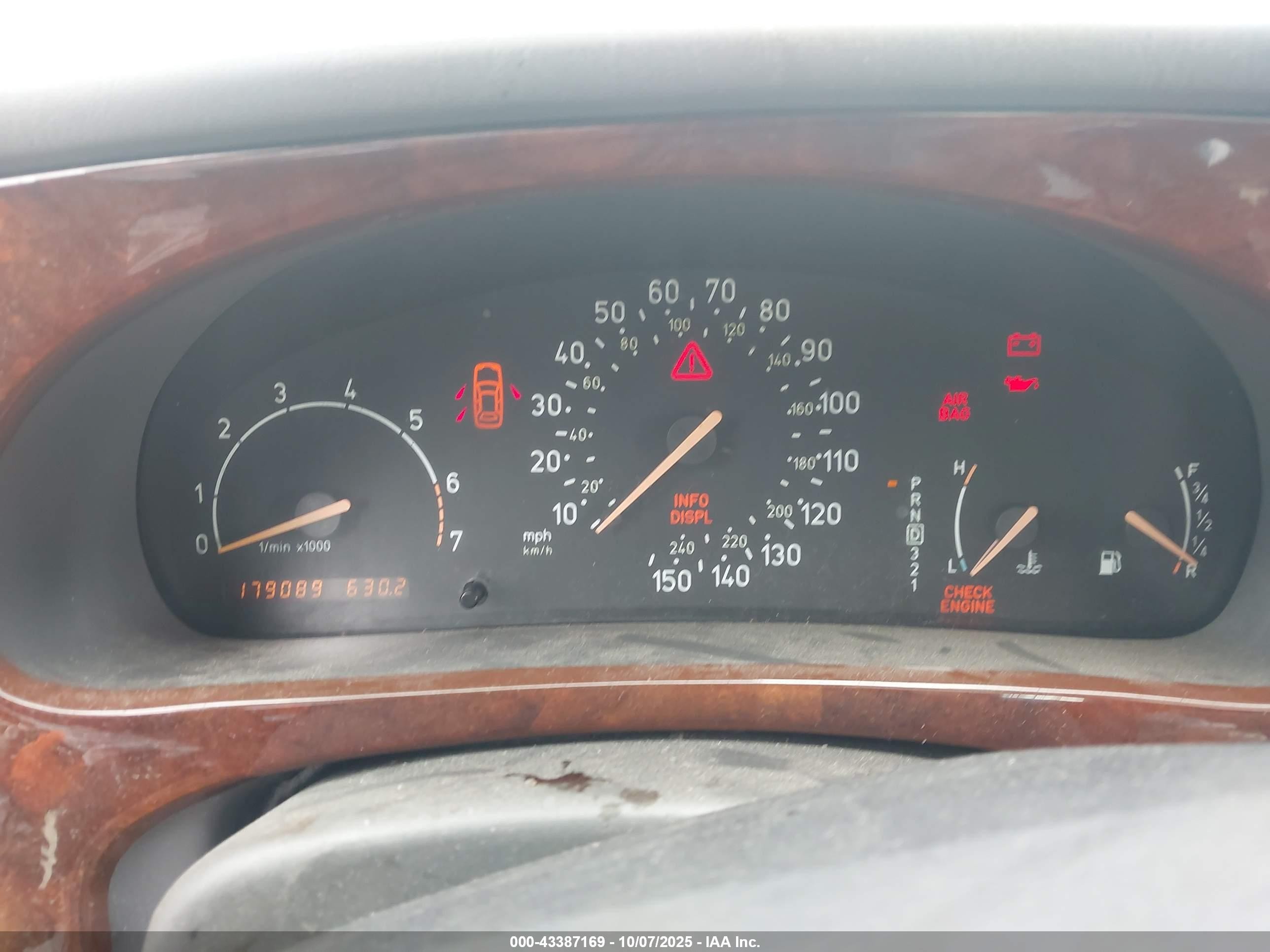 1999 Saab 9-5   Black vin: YS3ED48E5X3003737