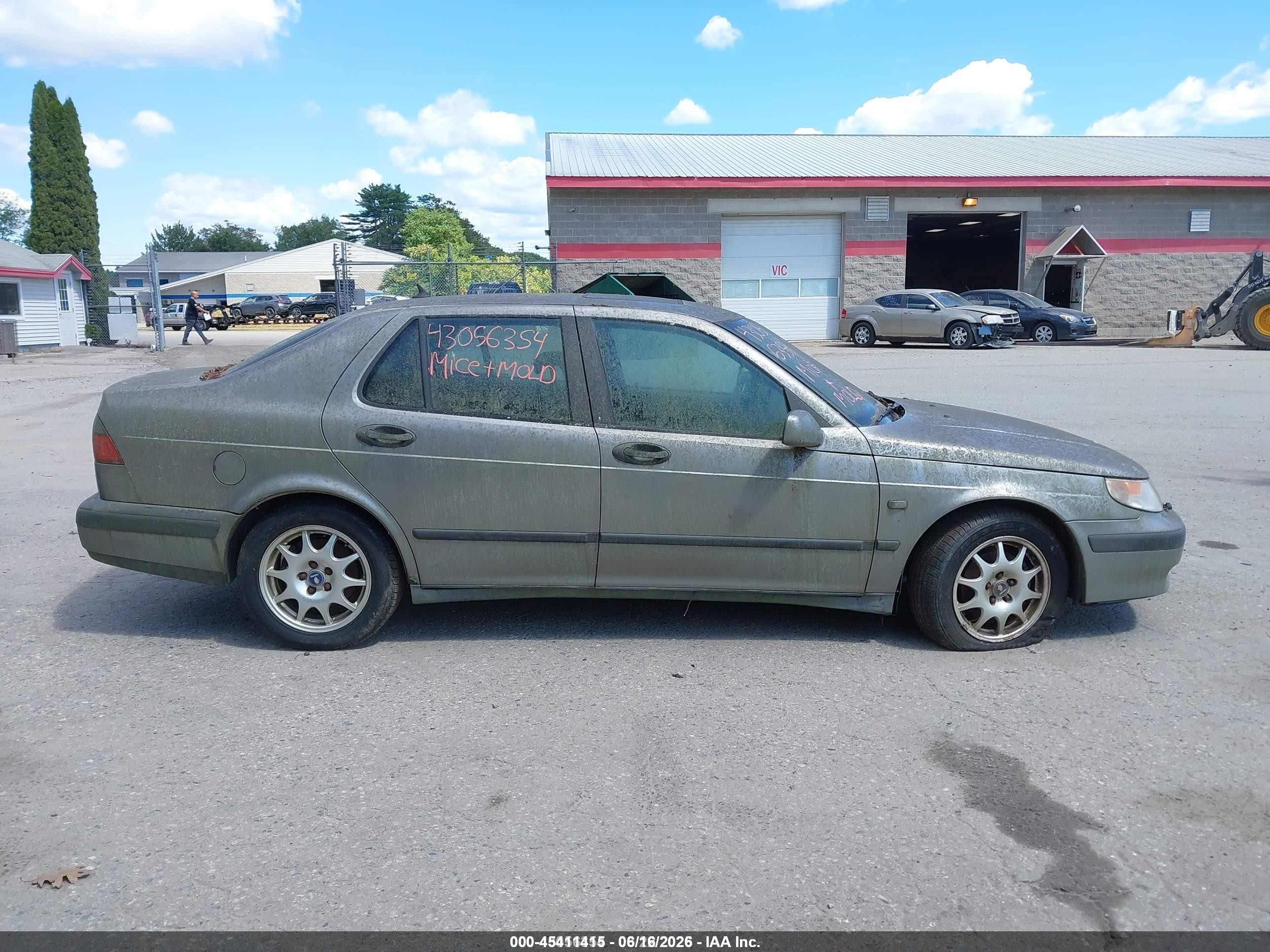 2001 Saab 9-5   Серый vin: YS3ED48E713026542