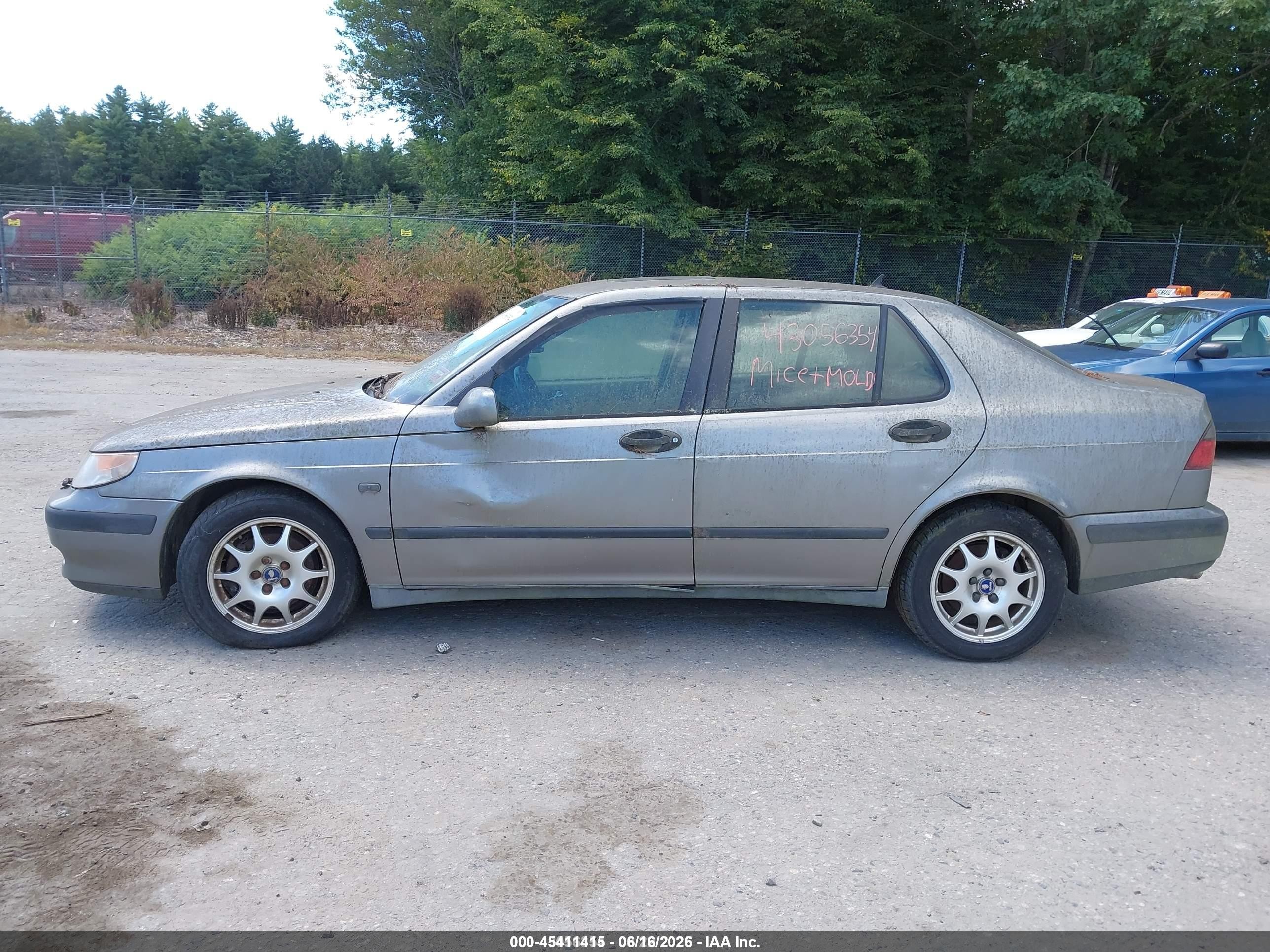 2001 Saab 9-5   Серый vin: YS3ED48E713026542