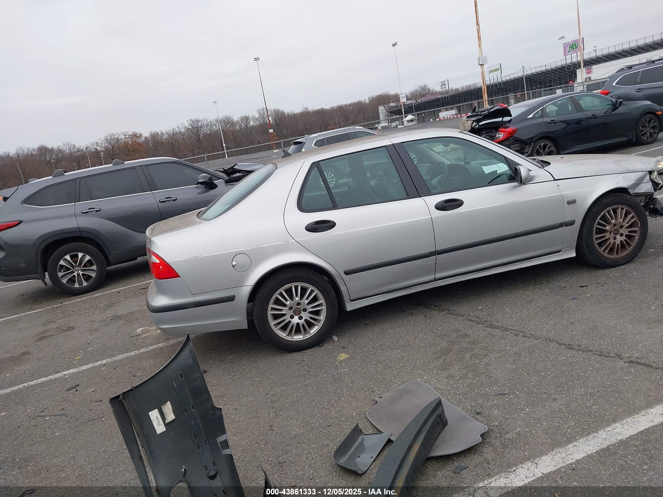 2005 Saab 9-5 Arc Silver vin: YS3ED49A353528580
