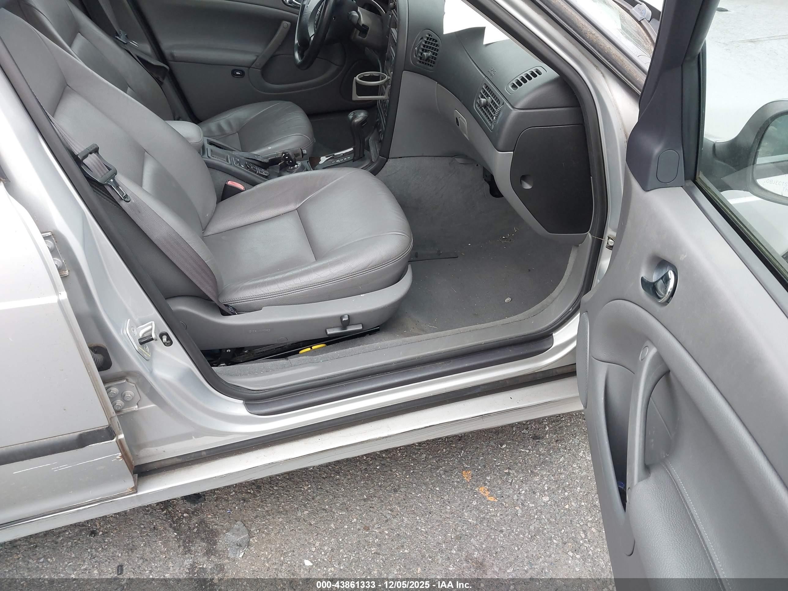 2005 Saab 9-5 Arc Silver vin: YS3ED49A353528580