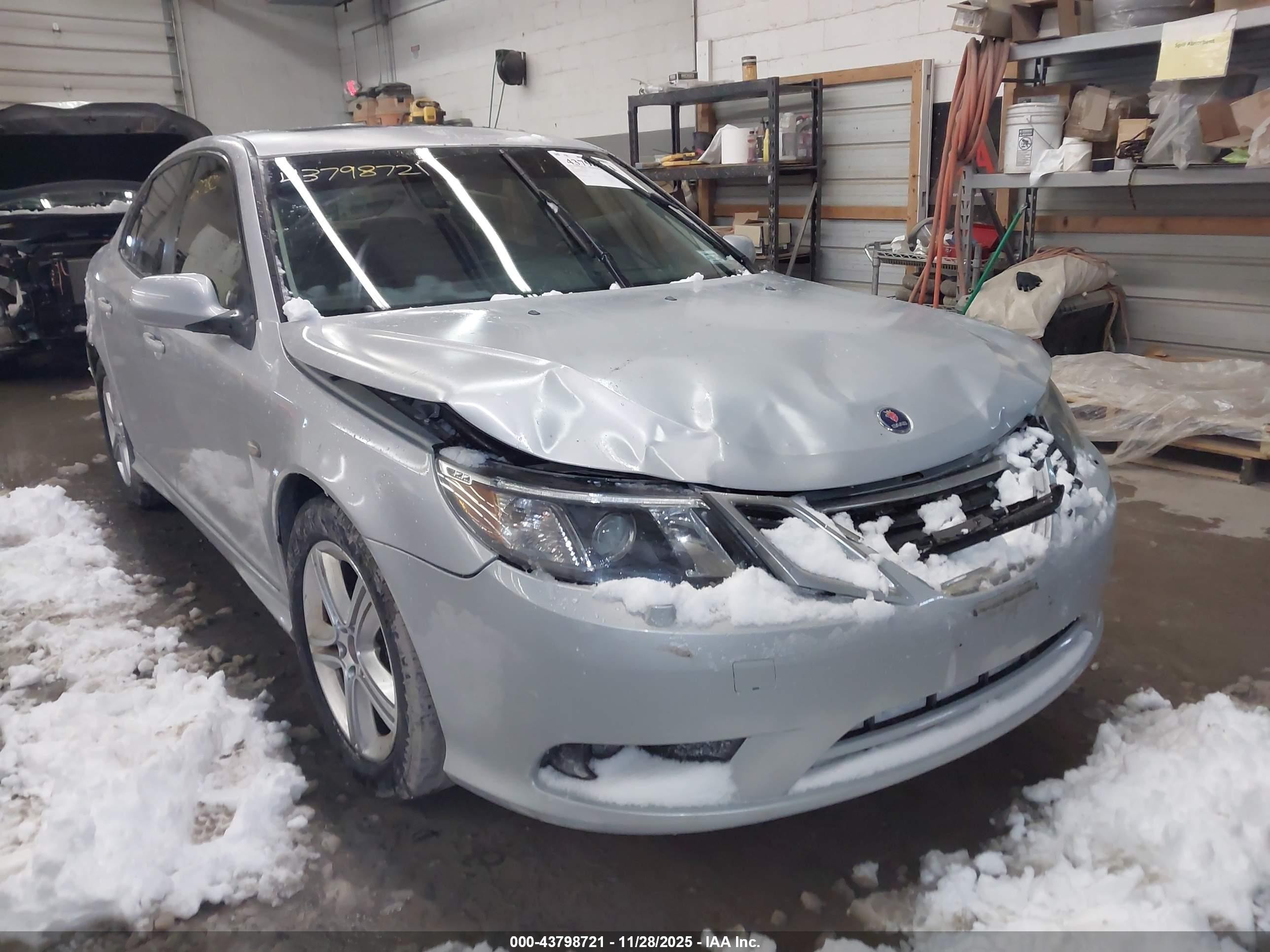 2010 Saab 9-3   Silver vin: YS3FA4BY7A1608930