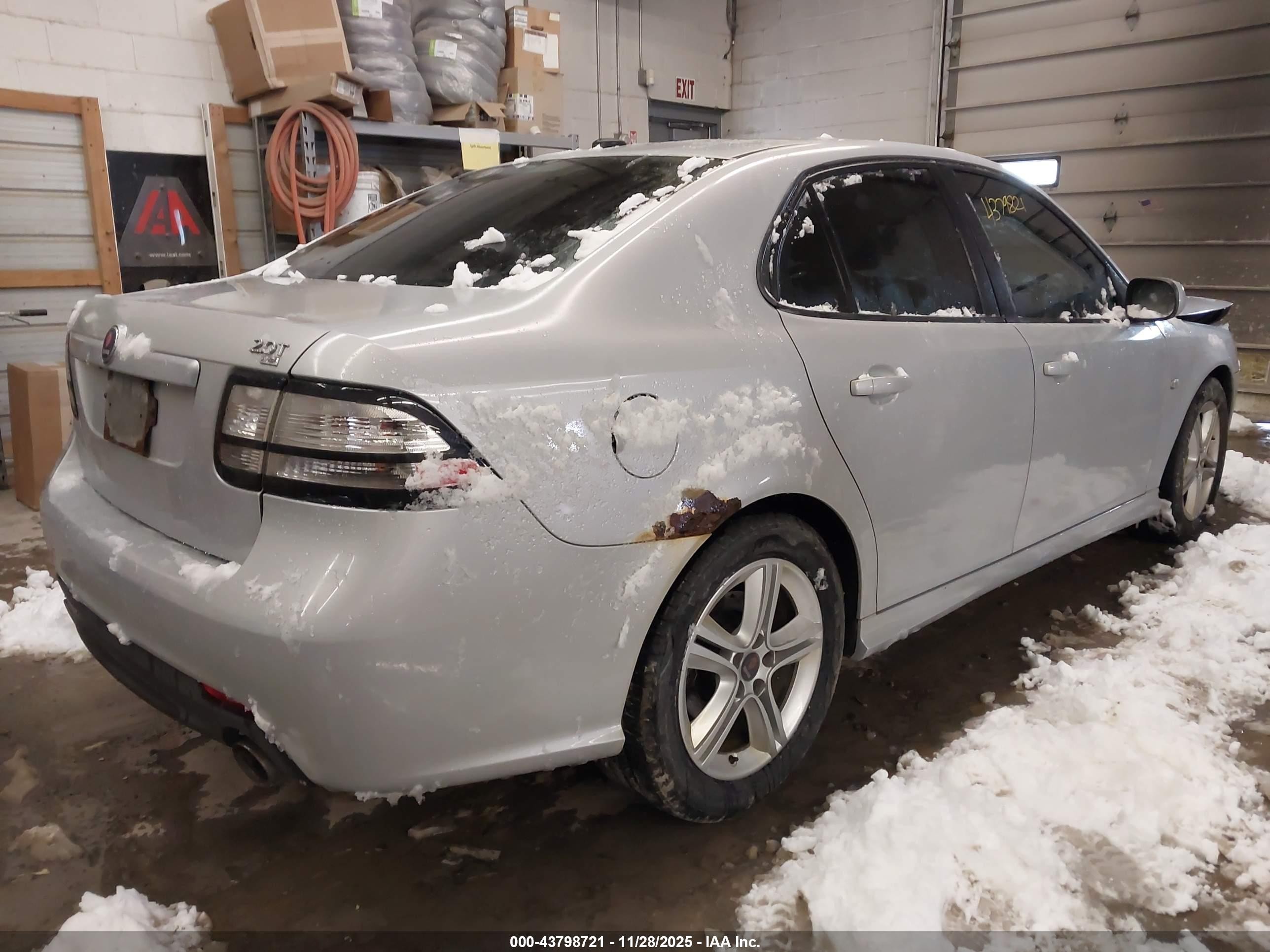 2010 Saab 9-3   Silver vin: YS3FA4BY7A1608930
