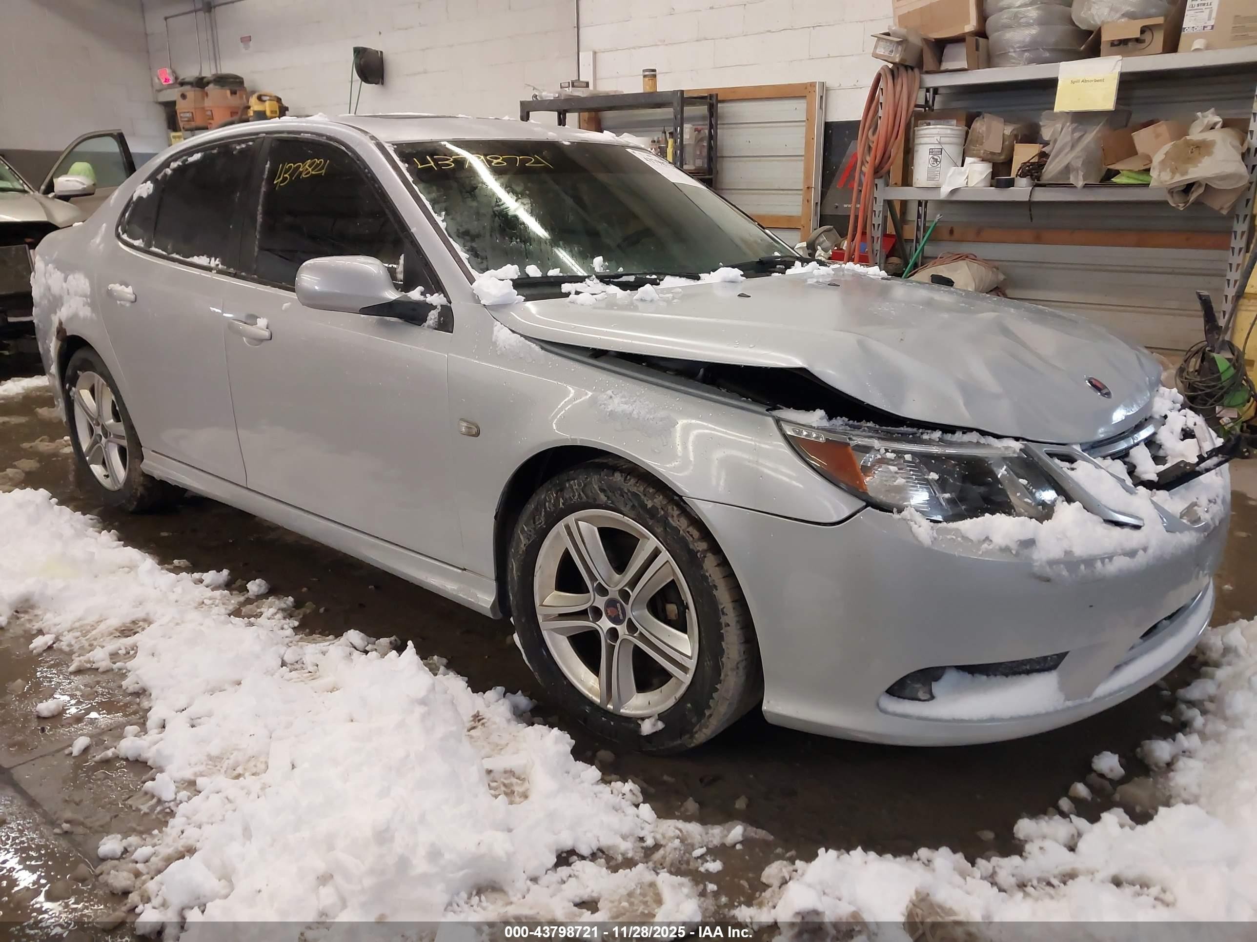 2010 Saab 9-3   Серебряный vin: YS3FA4BY7A1608930