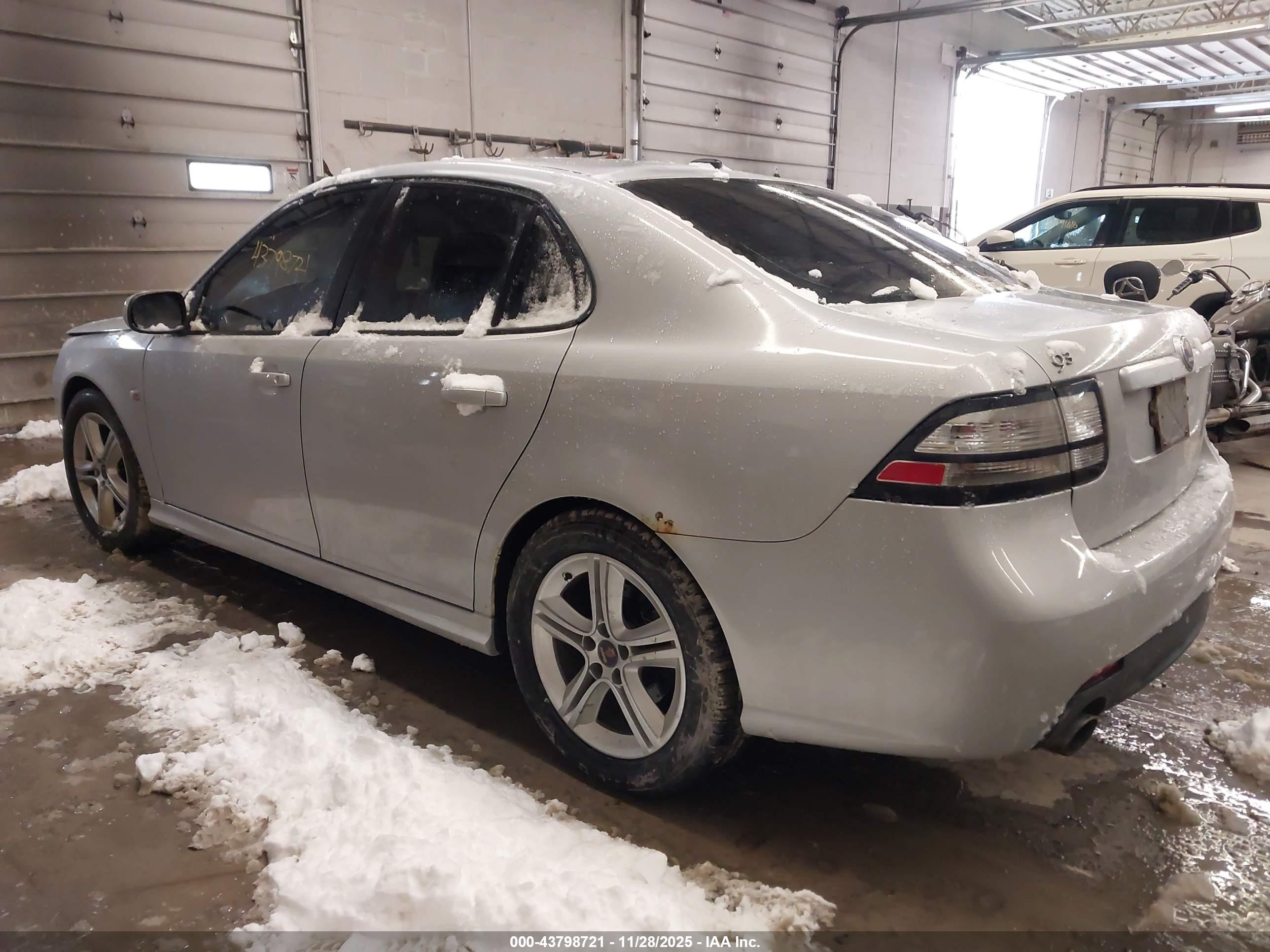 2010 Saab 9-3   Silver vin: YS3FA4BY7A1608930