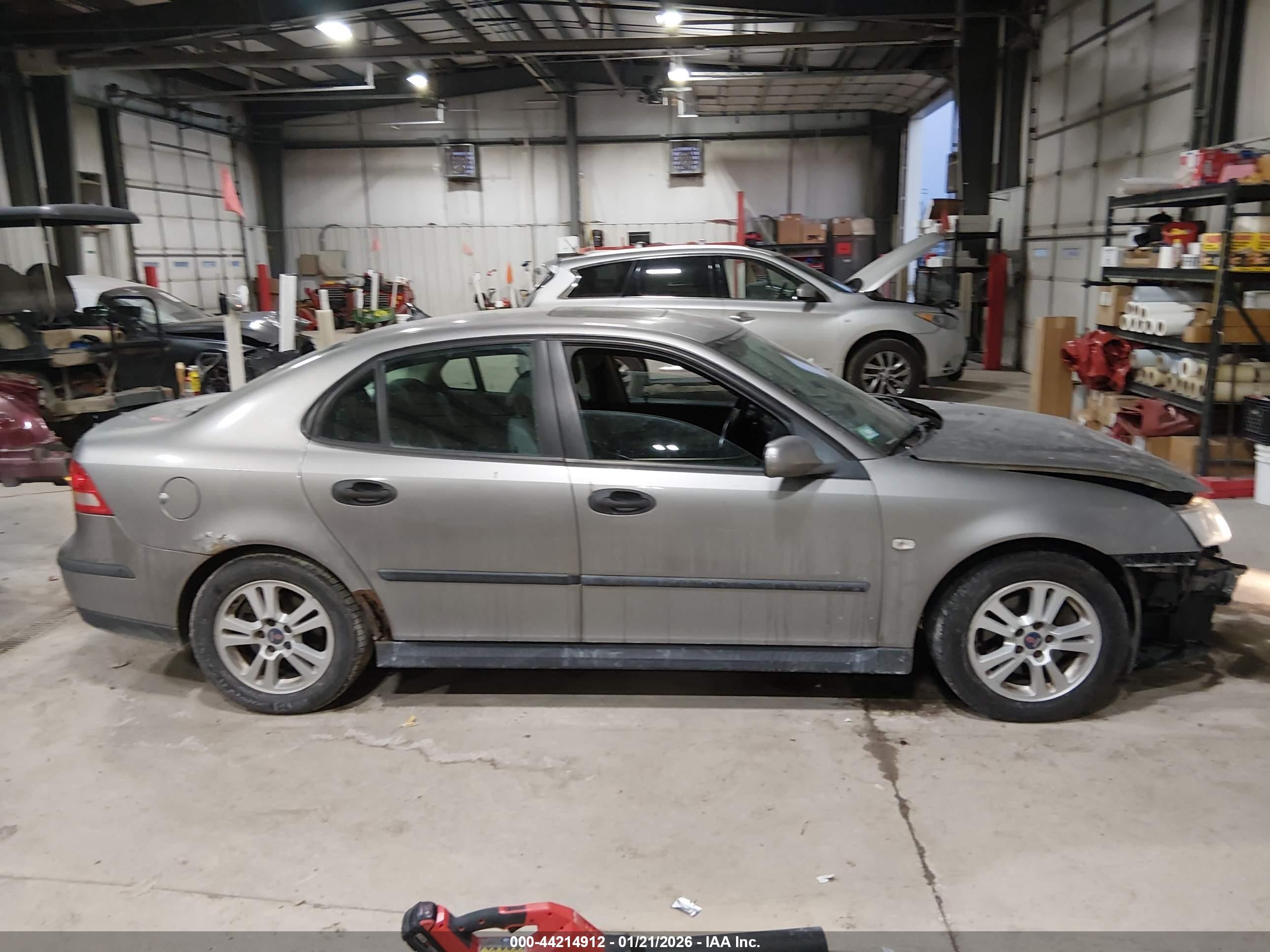 2005 Saab 9-3 Linear Silver vin: YS3FB45S651015327