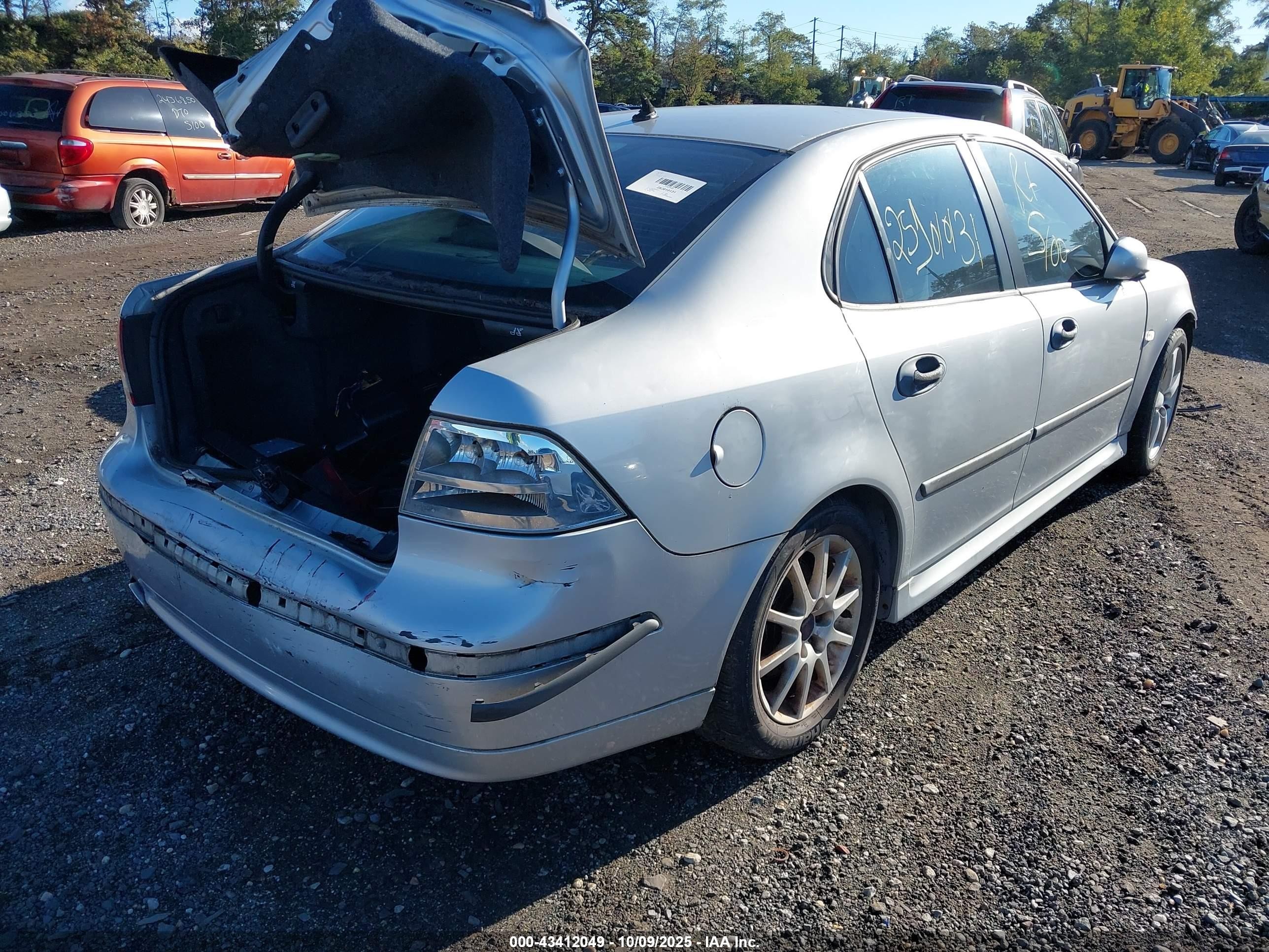2003 Saab 9-3 Linear Серебряный vin: YS3FB49S631007803