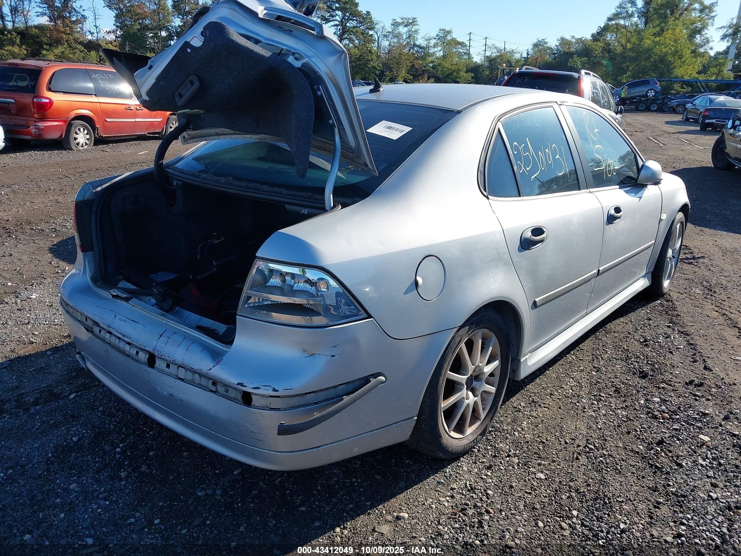 2003 Saab 9-3 Linear Серебряный vin: YS3FB49S631007803