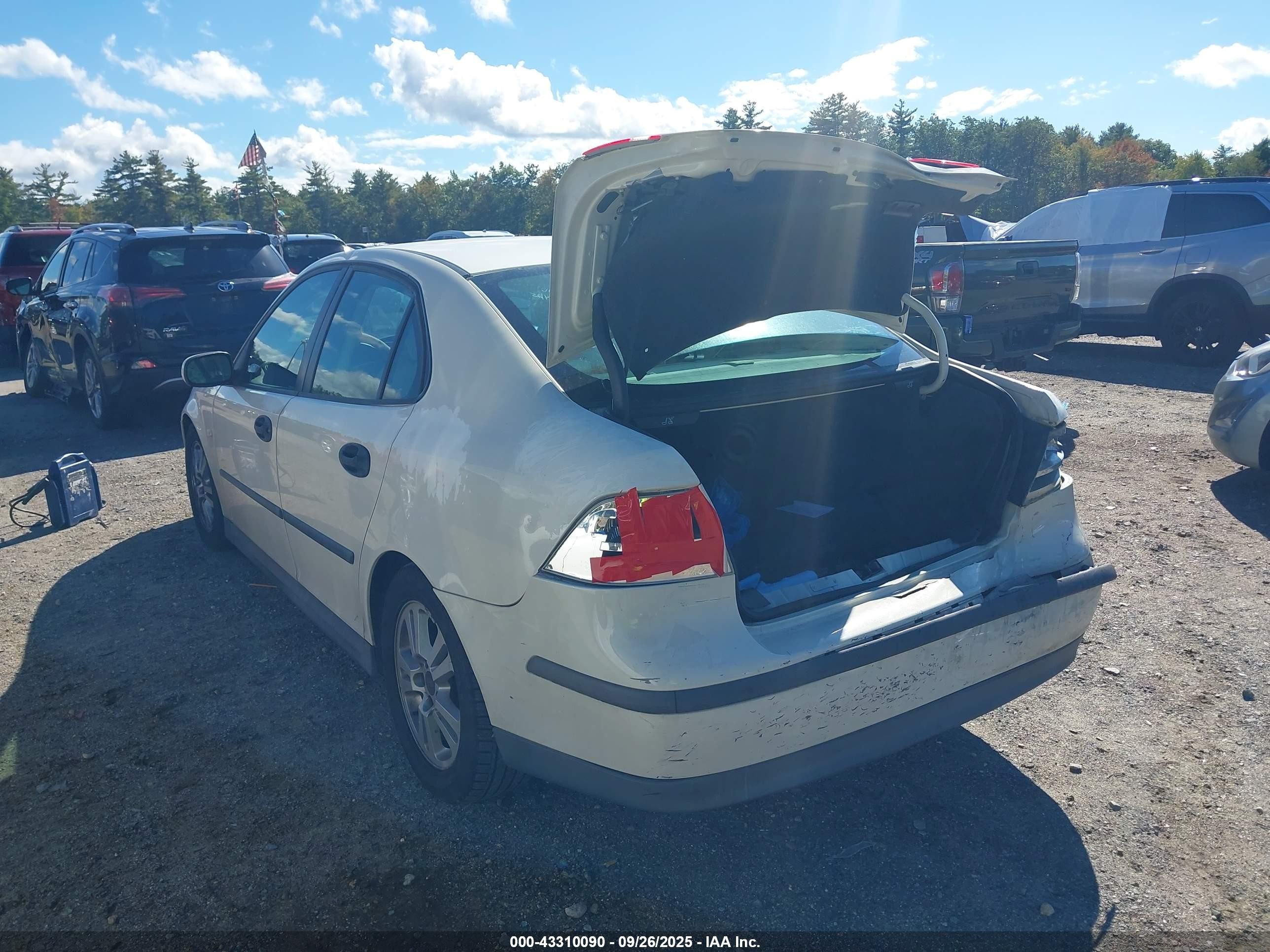 2005 Saab 9-3 Linear White vin: YS3FB49SX51053167