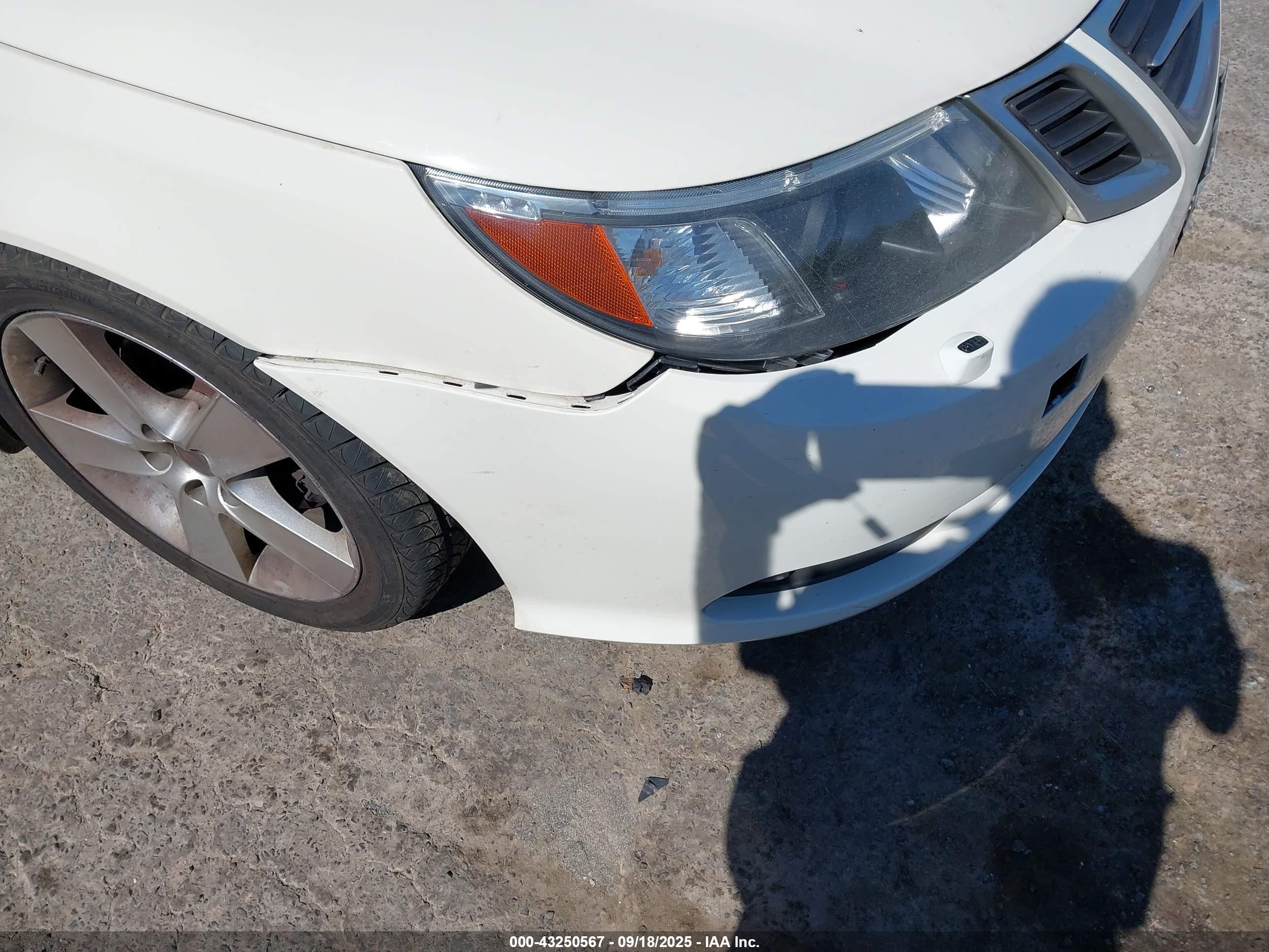 2009 Saab 9-3 2.0t Cream vin: YS3FB49Y091002187