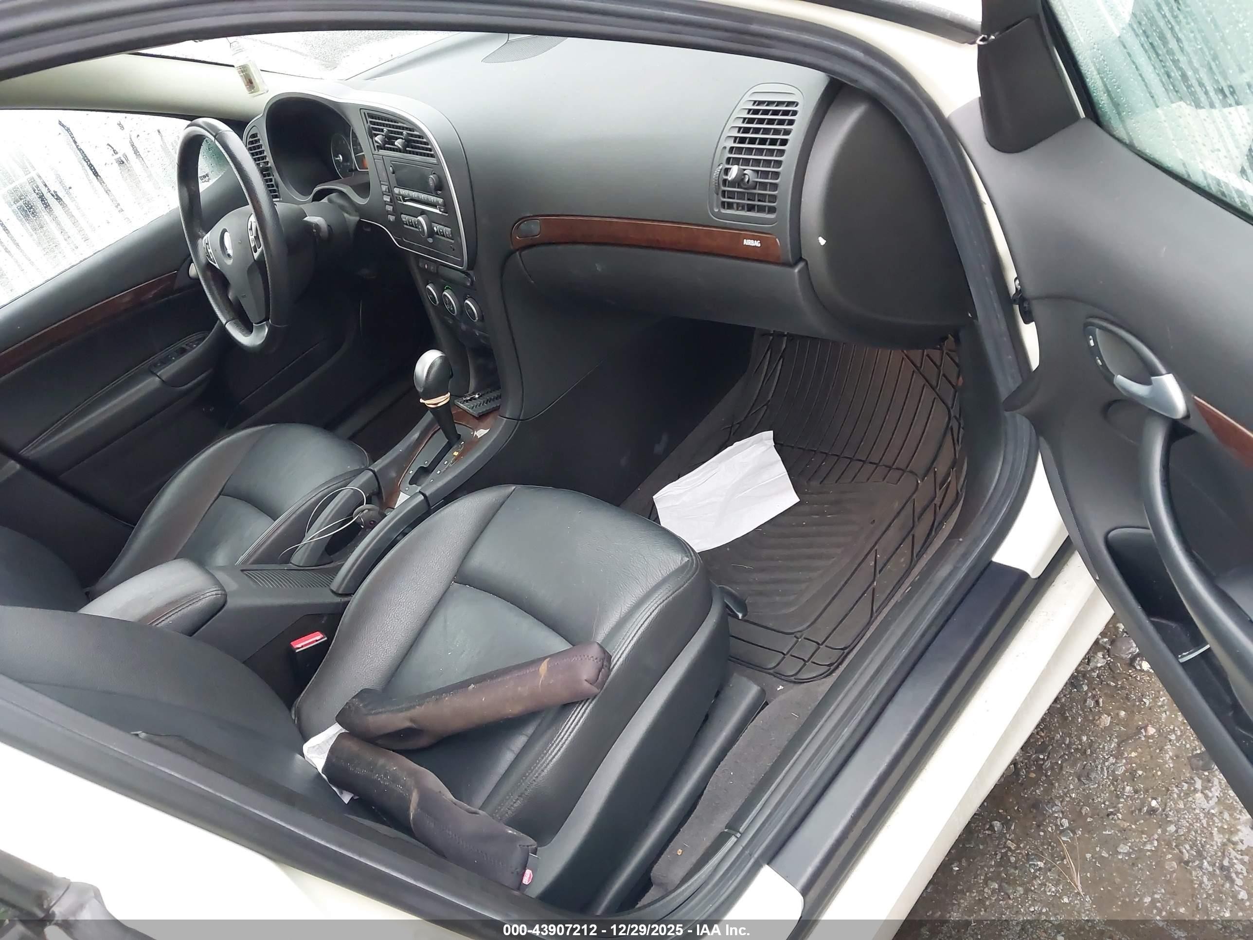 2009 Saab 9-3 2.0t White vin: YS3FB49Y091006093