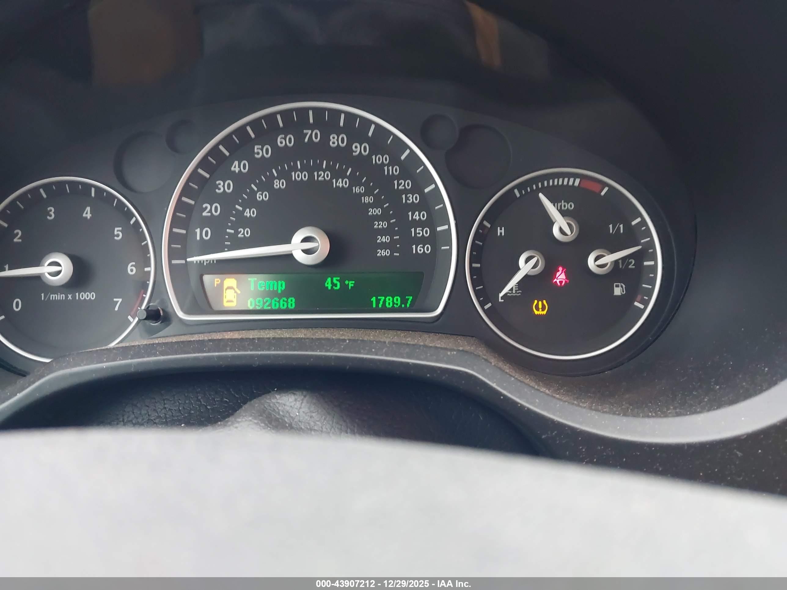 2009 Saab 9-3 2.0t White vin: YS3FB49Y091006093