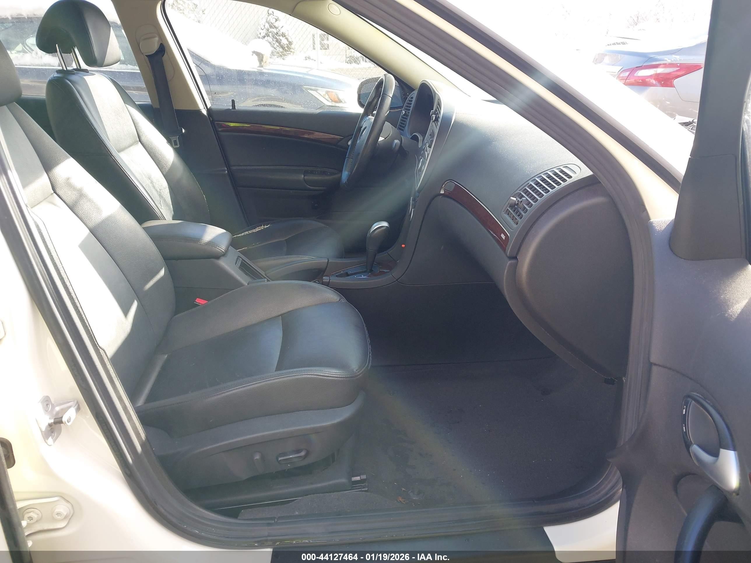 2009 Saab 9-3 2.0t White vin: YS3FB49Y791006267
