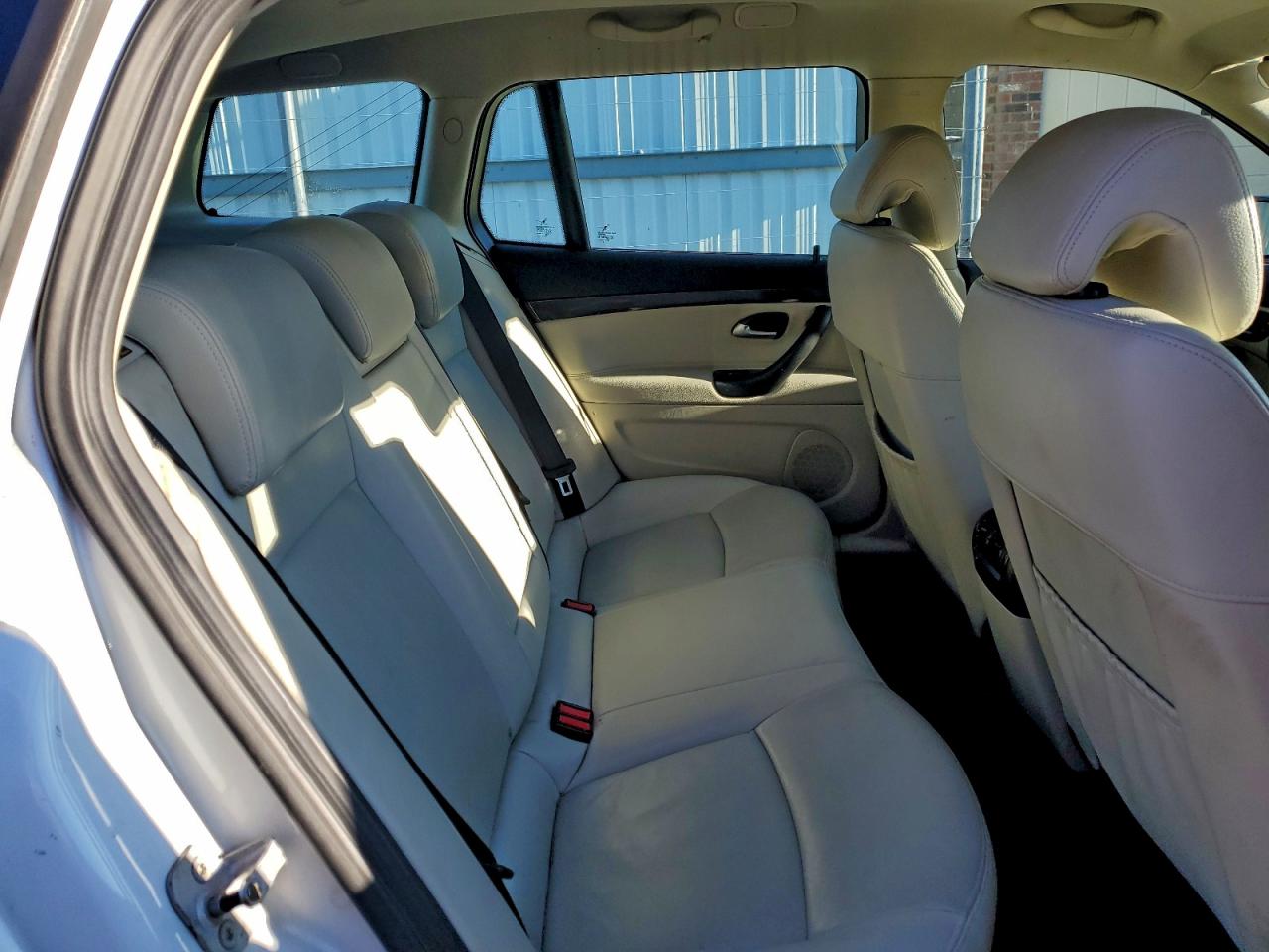 2010 Saab 9-3 2.0t Белый vin: YS3FD5BY1A1608547