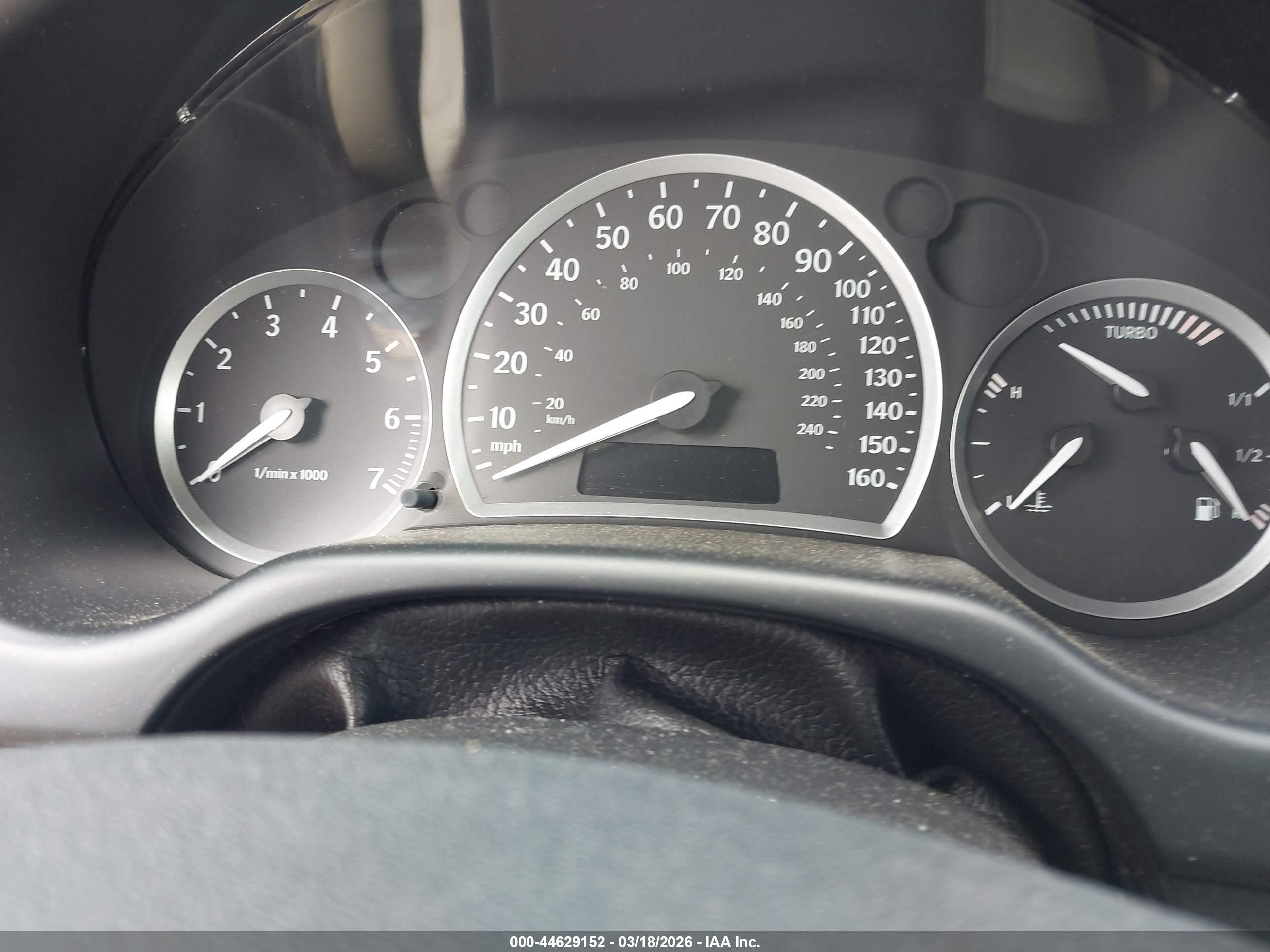 2006 Saab 9-3 2.0t Red vin: YS3FD79Y066103935