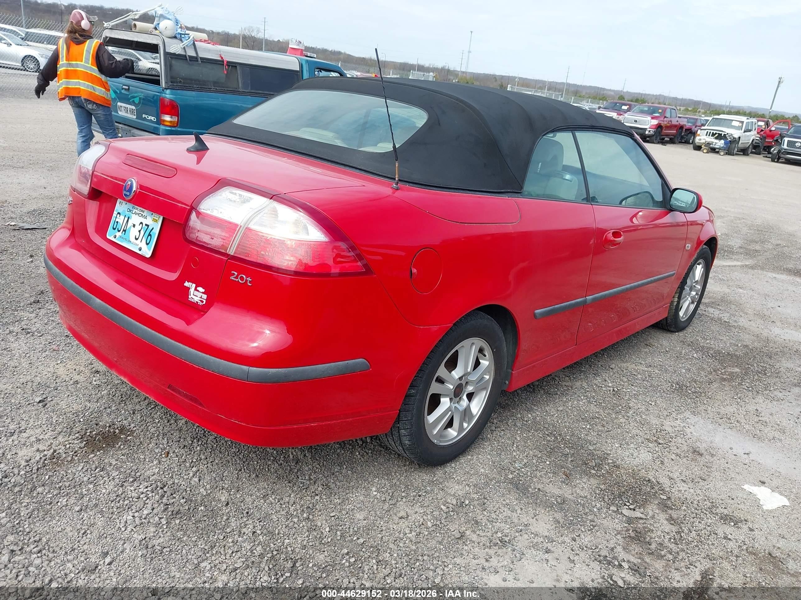 2006 Saab 9-3 2.0t Red vin: YS3FD79Y066103935