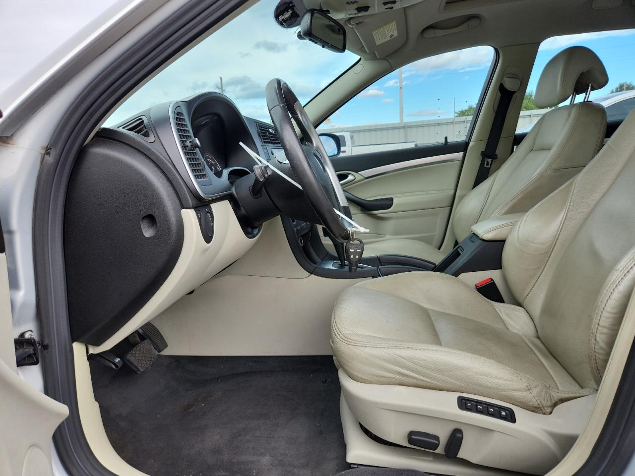 2008 Saab 9-3 Aero Silver vin: YS3FH51U081100423