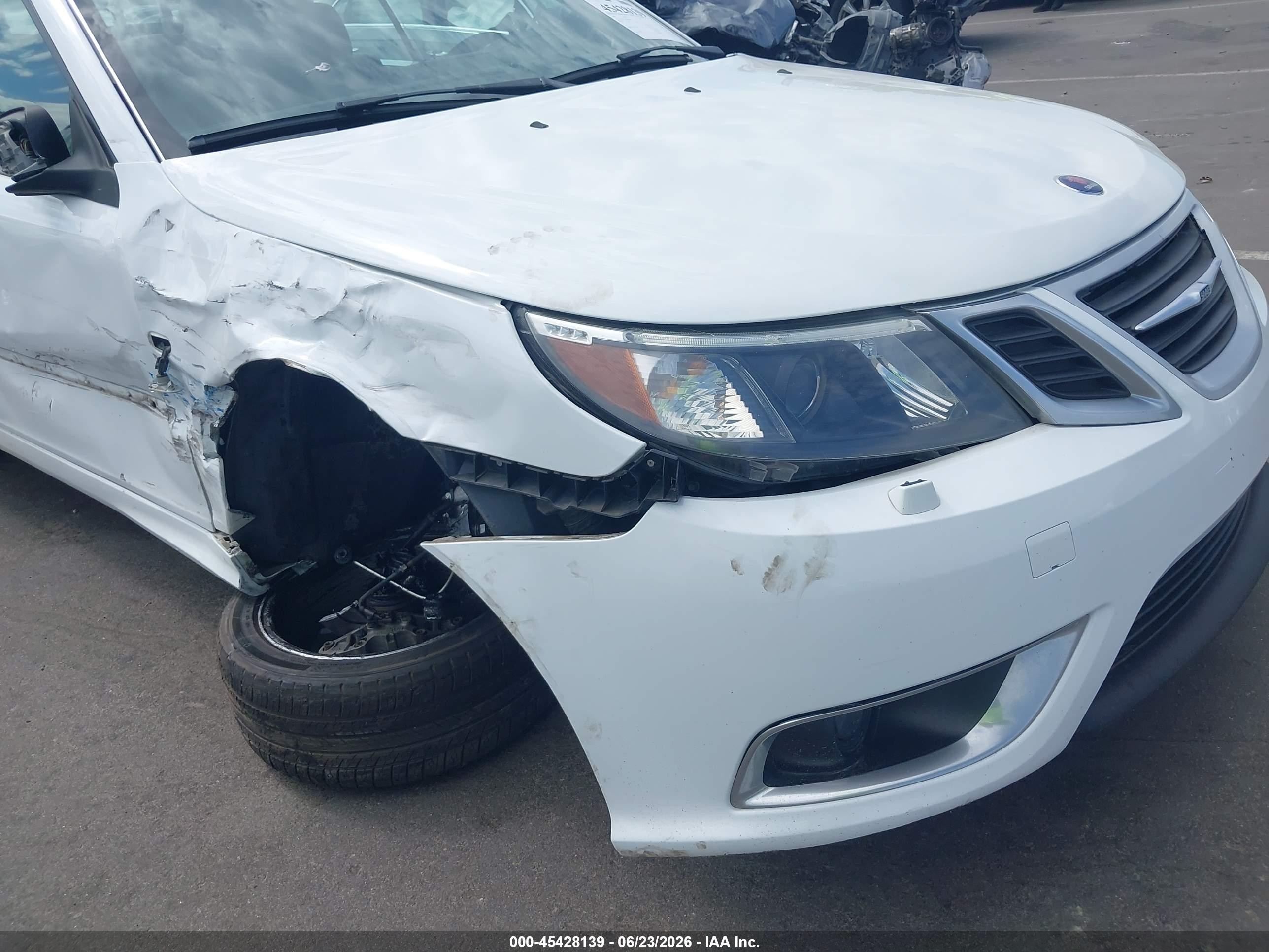 2008 Saab 9-3 Aero White vin: YS3FH71U286001309