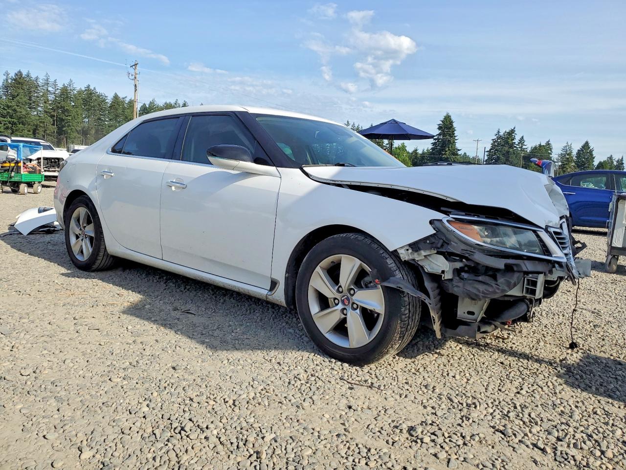 2011 Saab 9-5 Turbo Белый vin: YS3GN4AR9B4000569