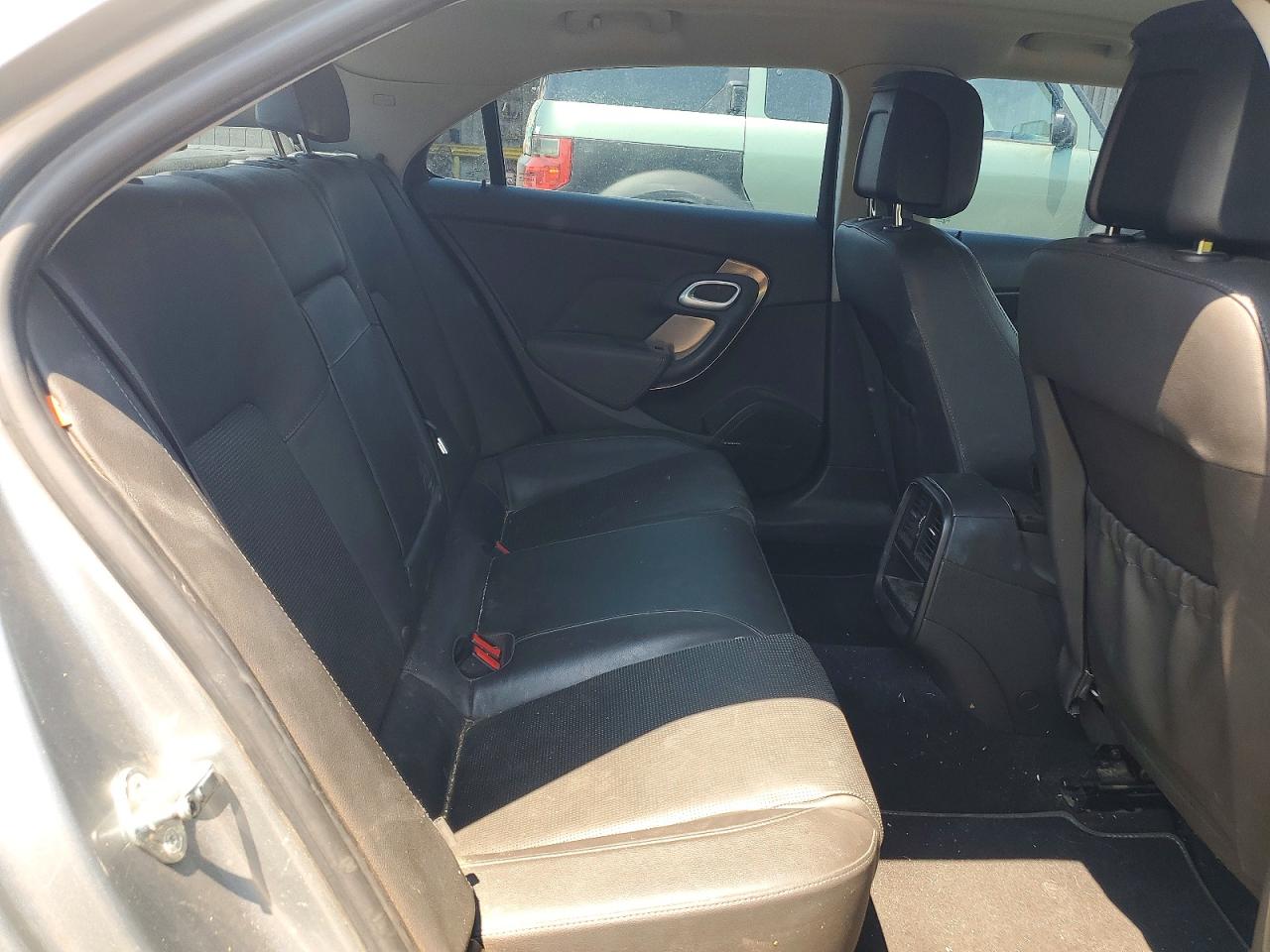 2010 Saab 9-5 Aero Серебряный vin: YS3GR4BJ0A4002058