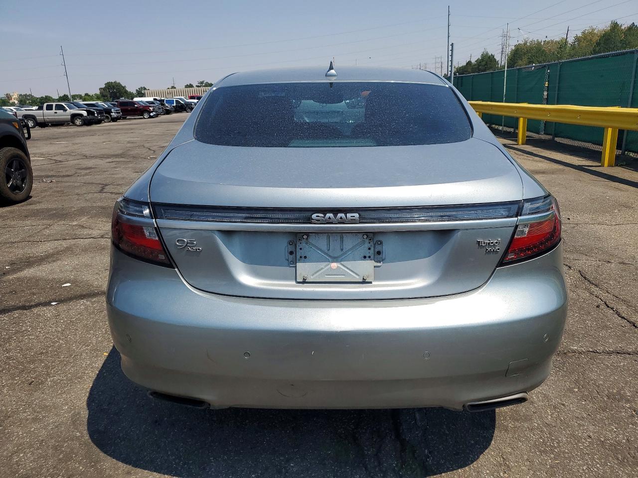 2010 Saab 9-5 Aero Серебряный vin: YS3GR4BJ0A4002058